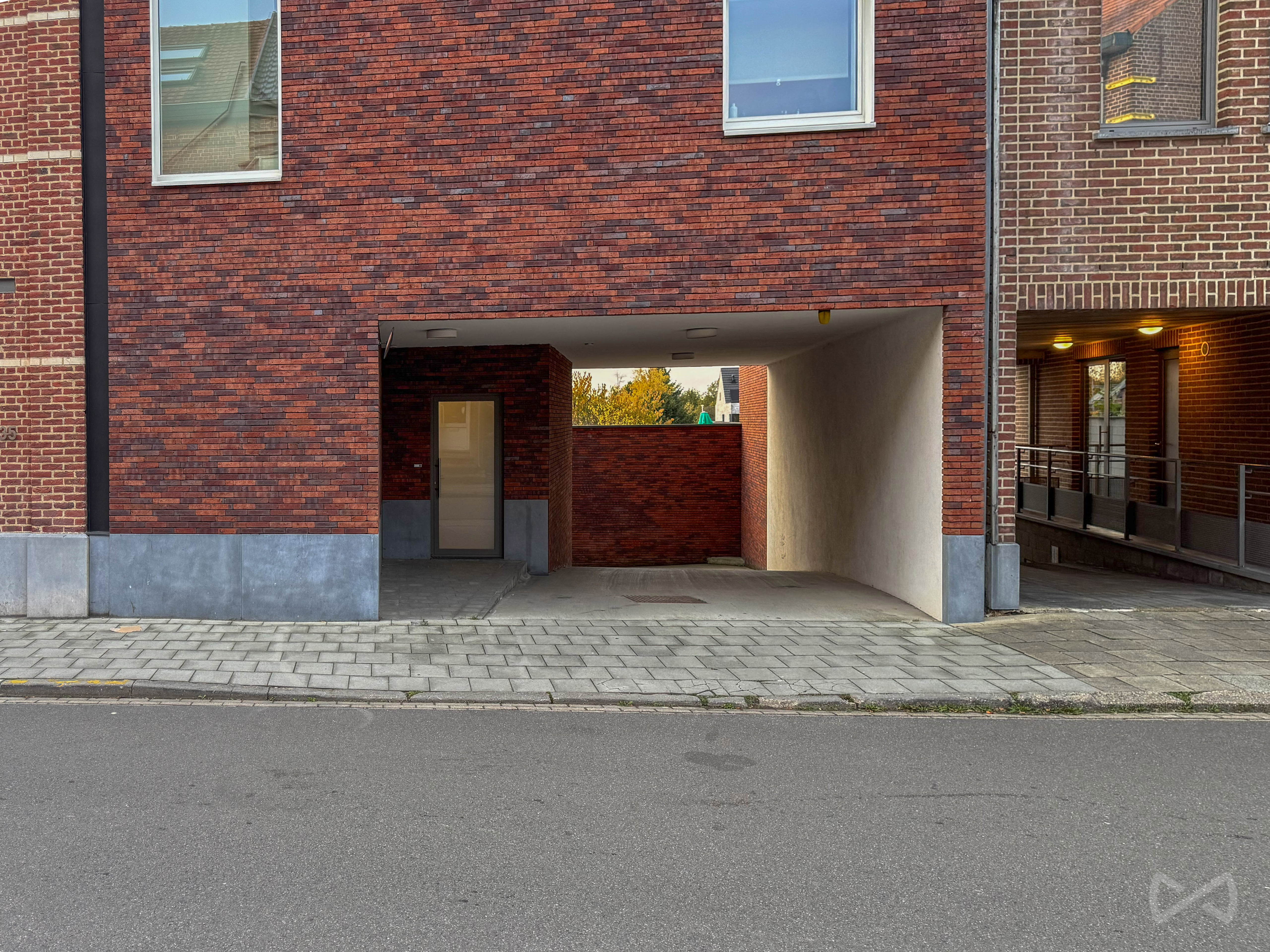 Picture 2 of 3 for Indoor parking in Leuven Kessel-Lo