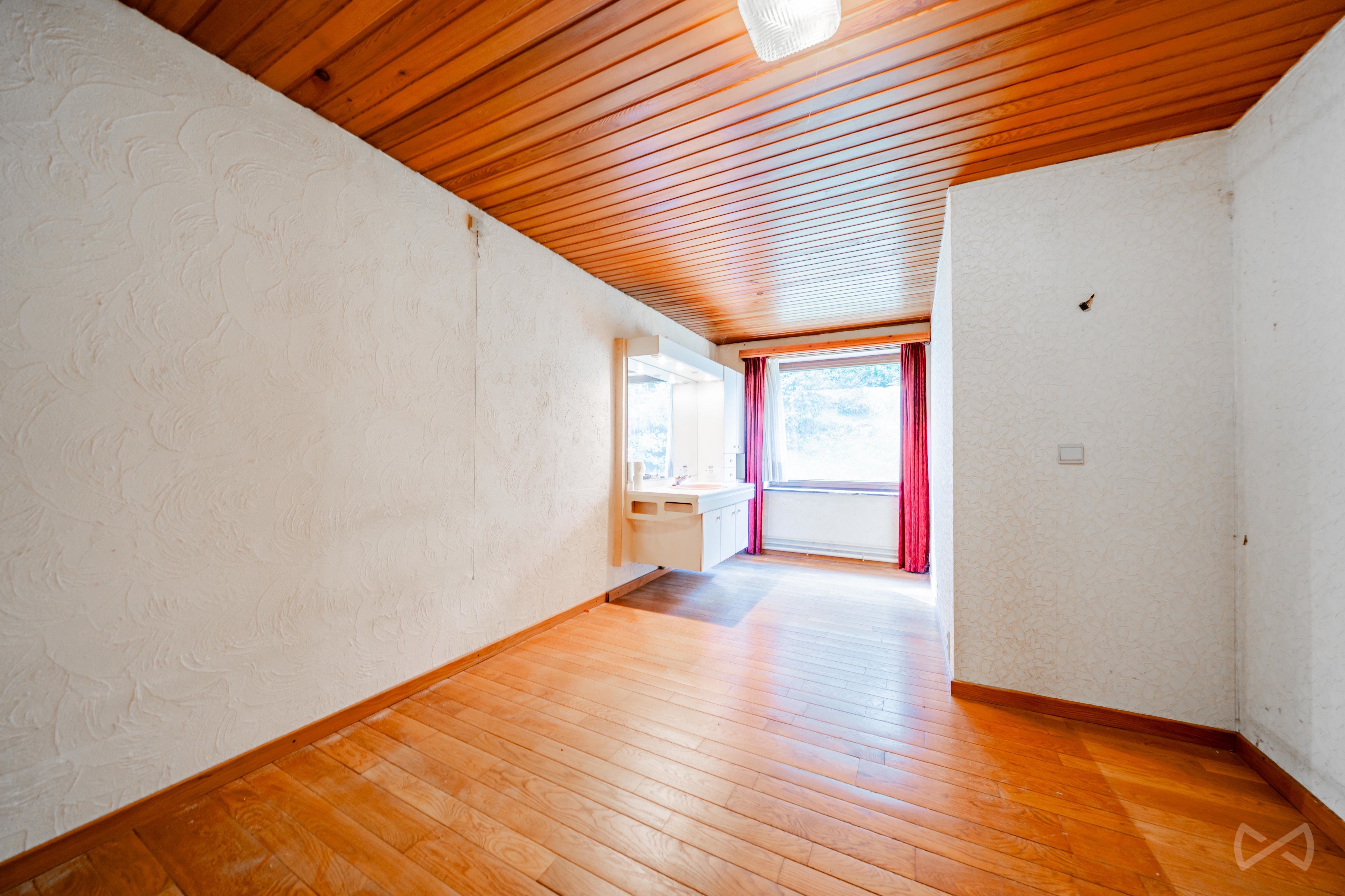 Photo 2 sur 4 pour Maison de cinq chambres à Sougné-remouchamps