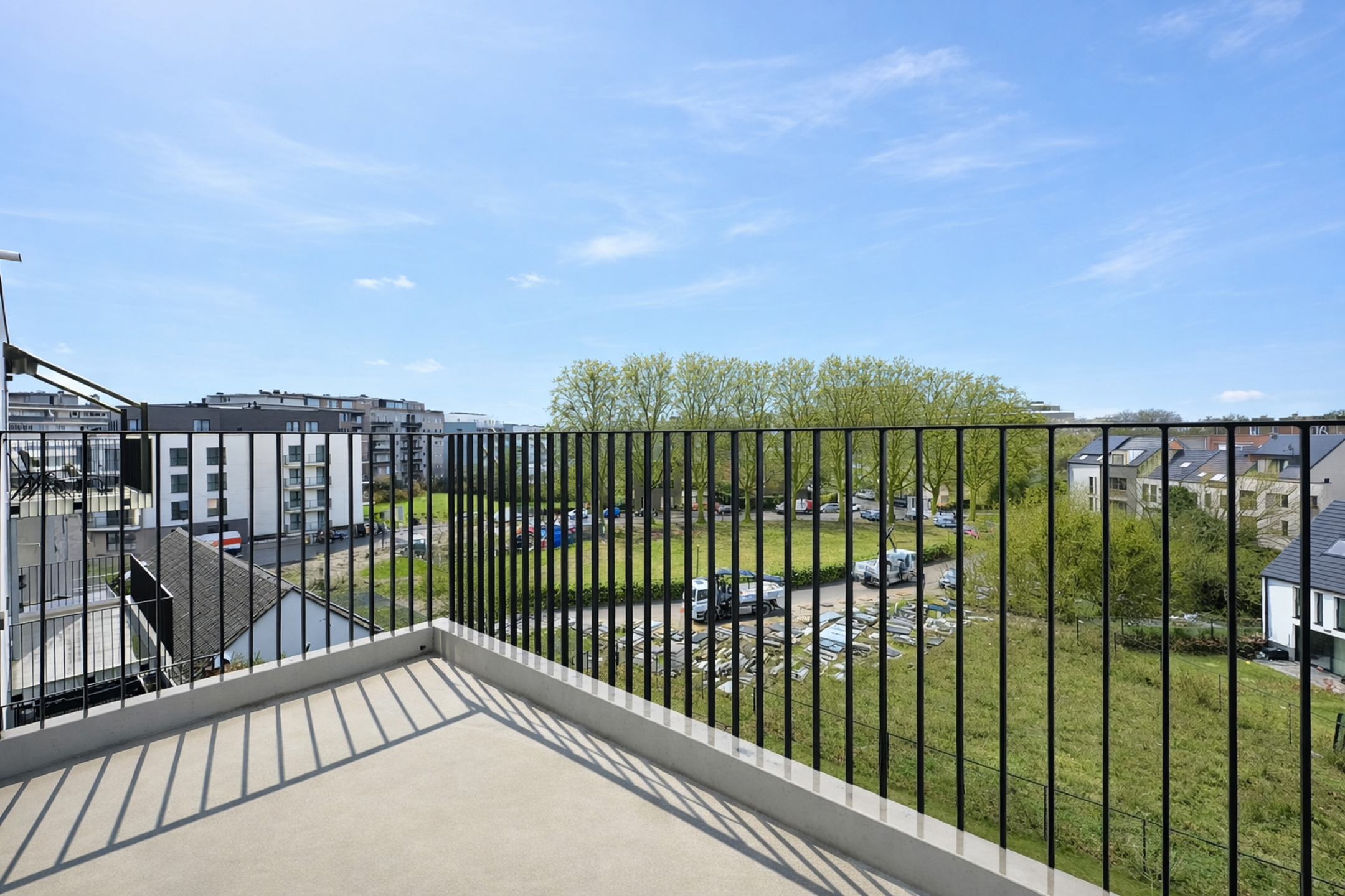 Picture 1 of 4 for Penthouse with three bedrooms in Evere