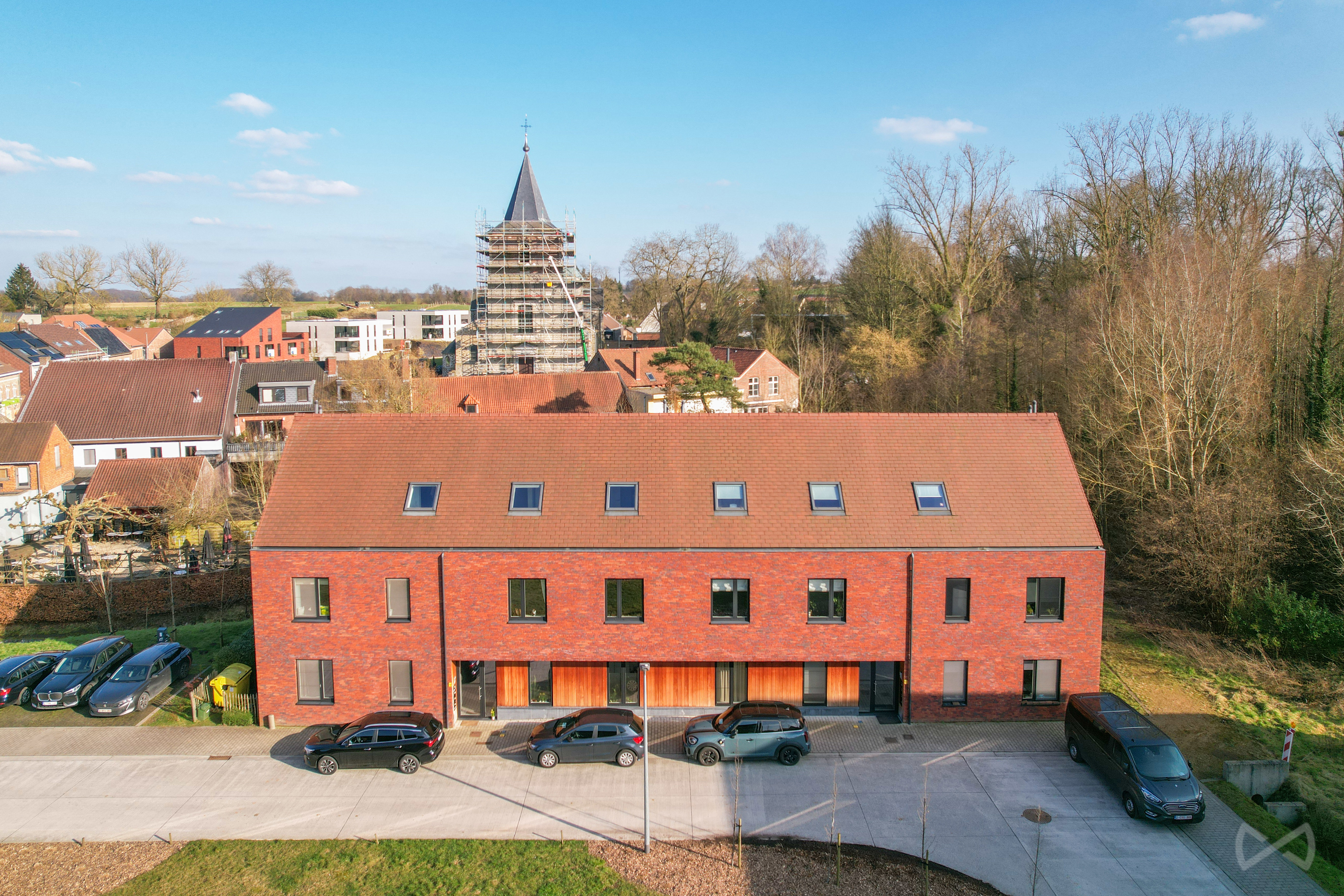 Photo 3 sur 3 pour Duplex de quatre chambres à Bierbeek
