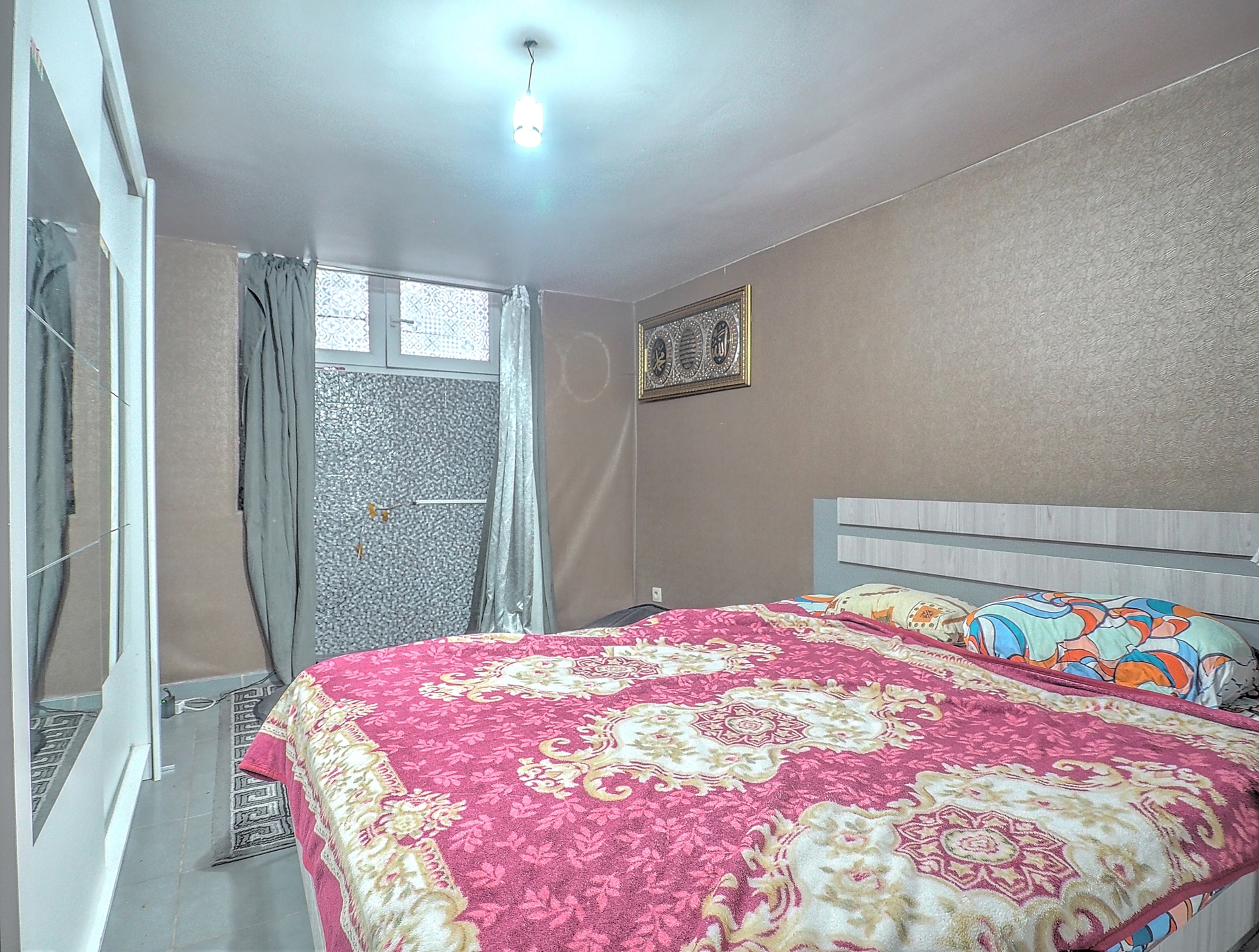 Picture 1 of 4 for Apartment block with five bedrooms in Molenbeek-Saint-Jean