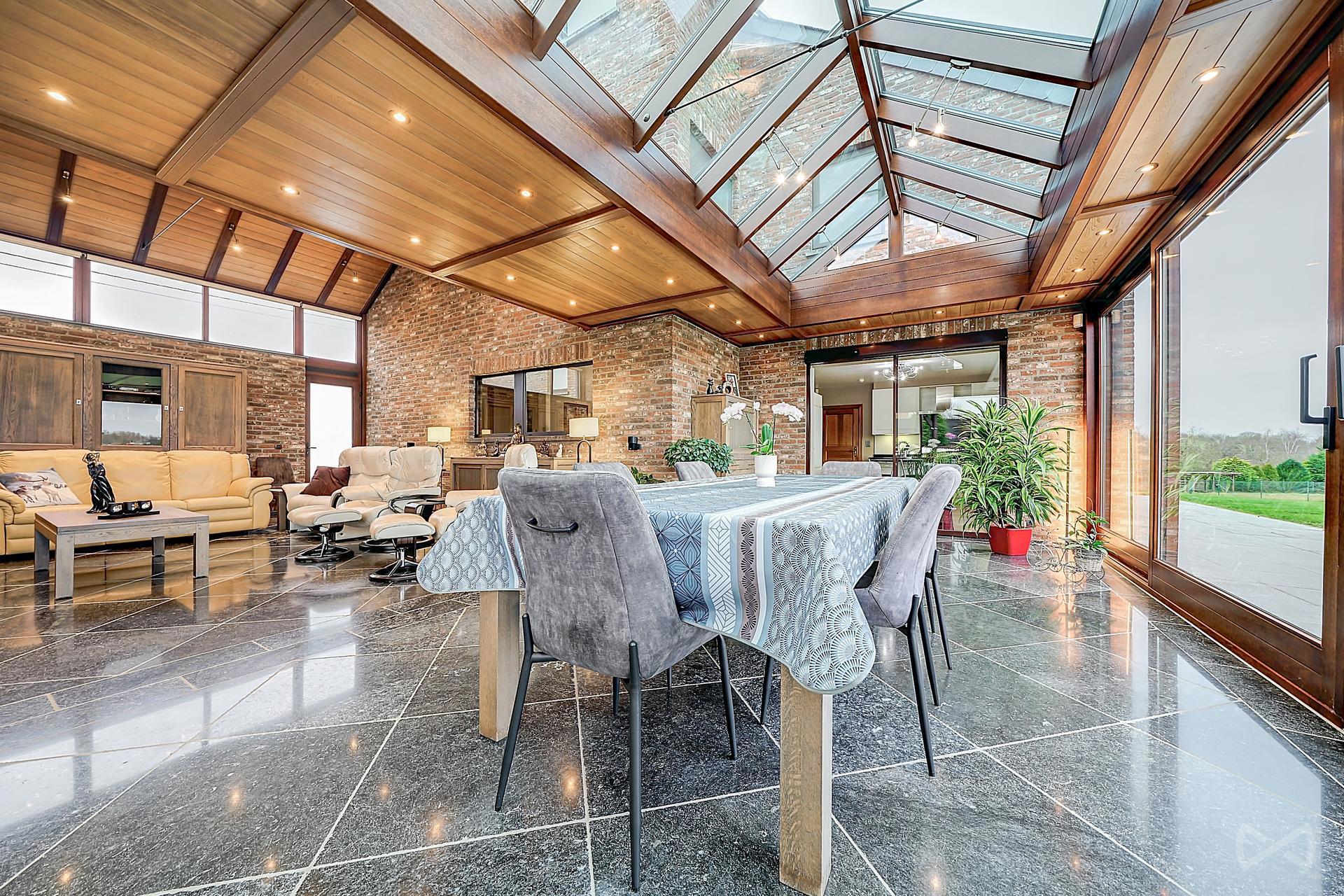 Photo 2 sur 4 pour Maison de quatre chambres à Thy-le-château