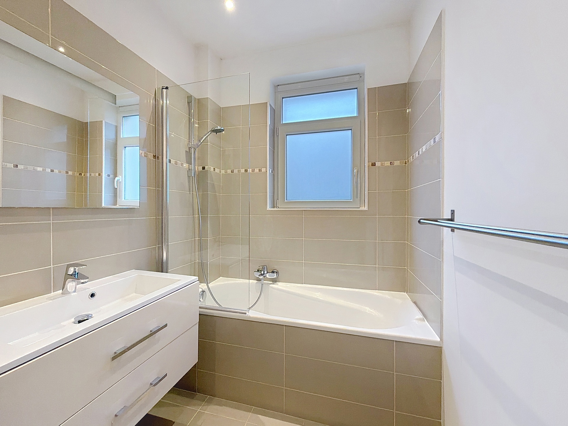 Foto 4 van 4 van Gelijkvloerse verdieping met één slaapkamer in Ixelles