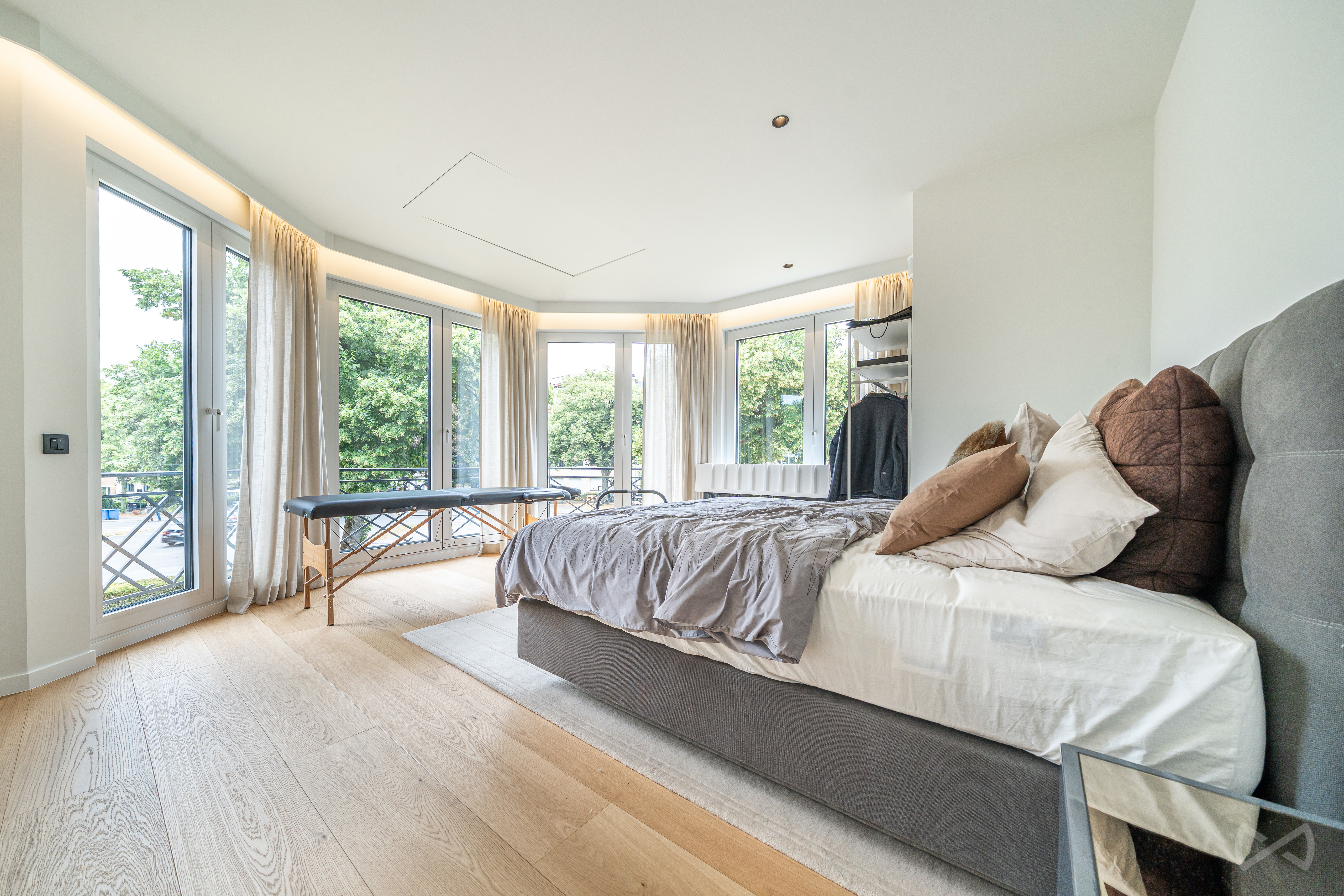 Picture 1 of 4 for Triplex with three bedrooms in Ixelles