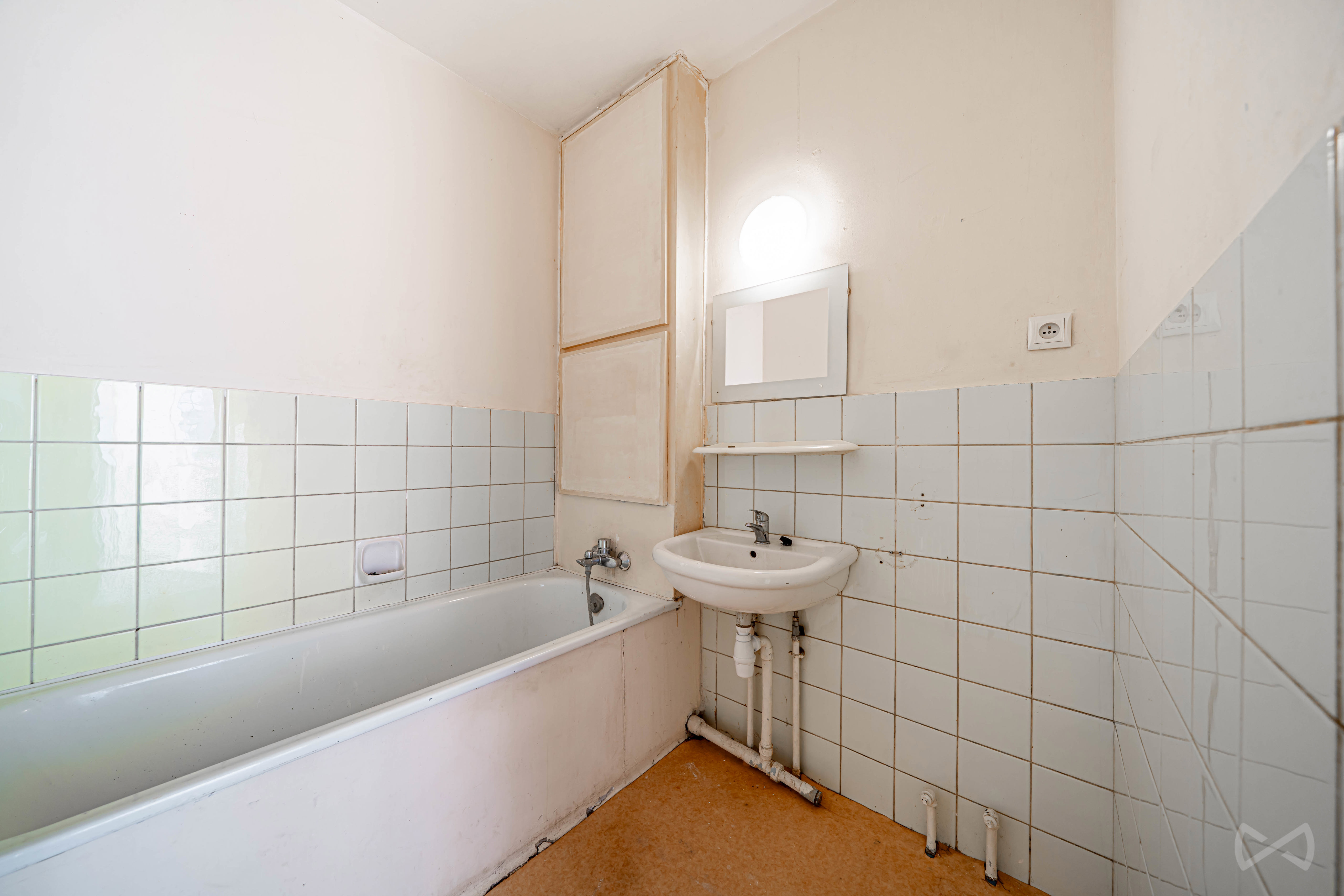 Picture 2 of 4 for Flat with two bedrooms in Charleroi