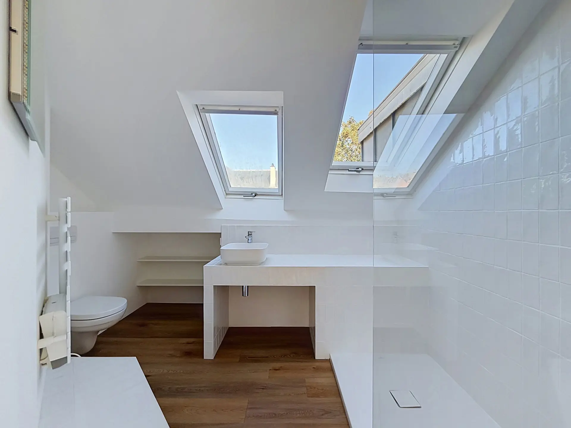 Photo 3 sur 4 pour Bel-étage de cinq chambres à Uccle