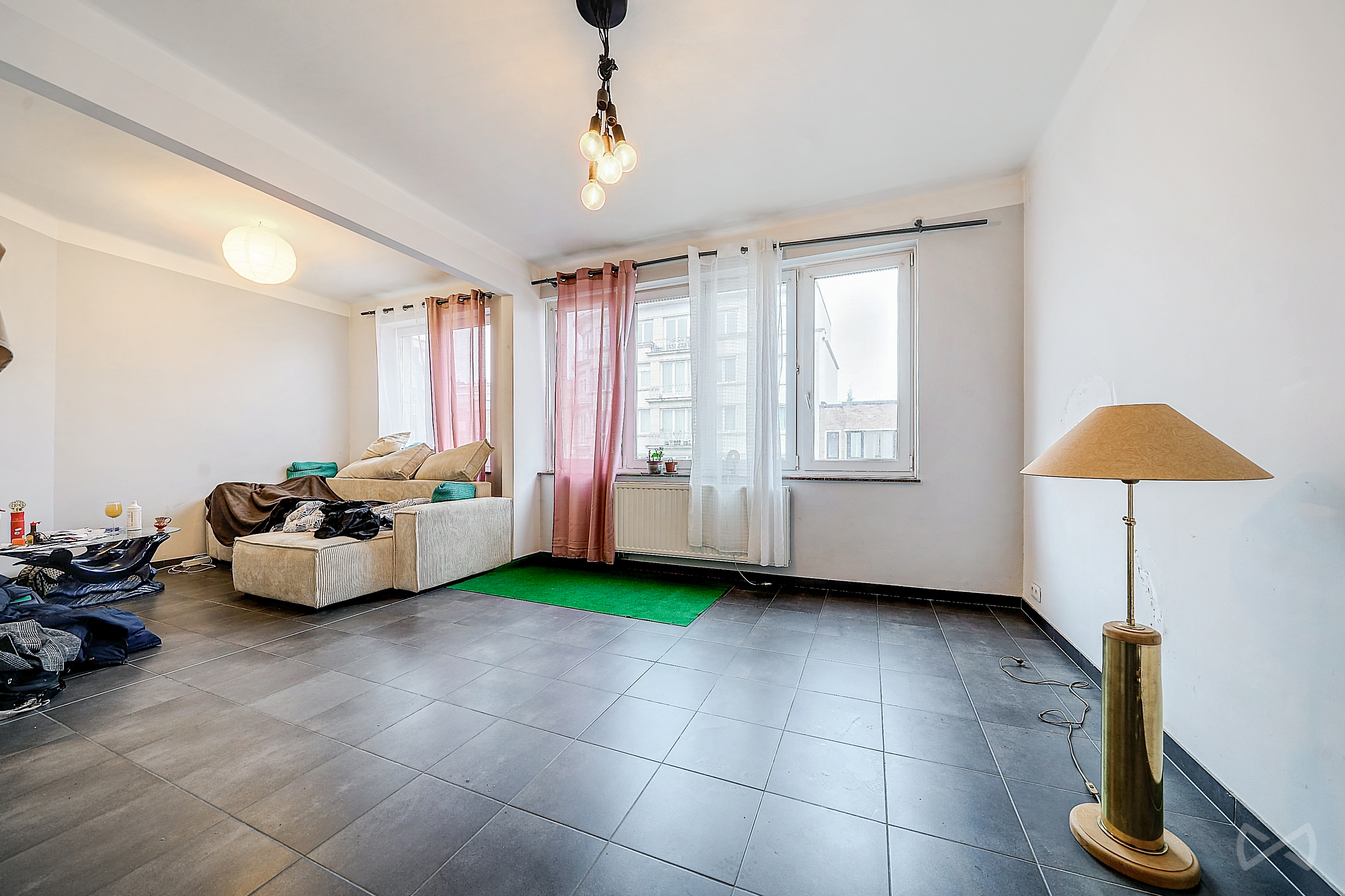 Foto 2 van 3 van Appartement met twee slaapkamers in Ixelles