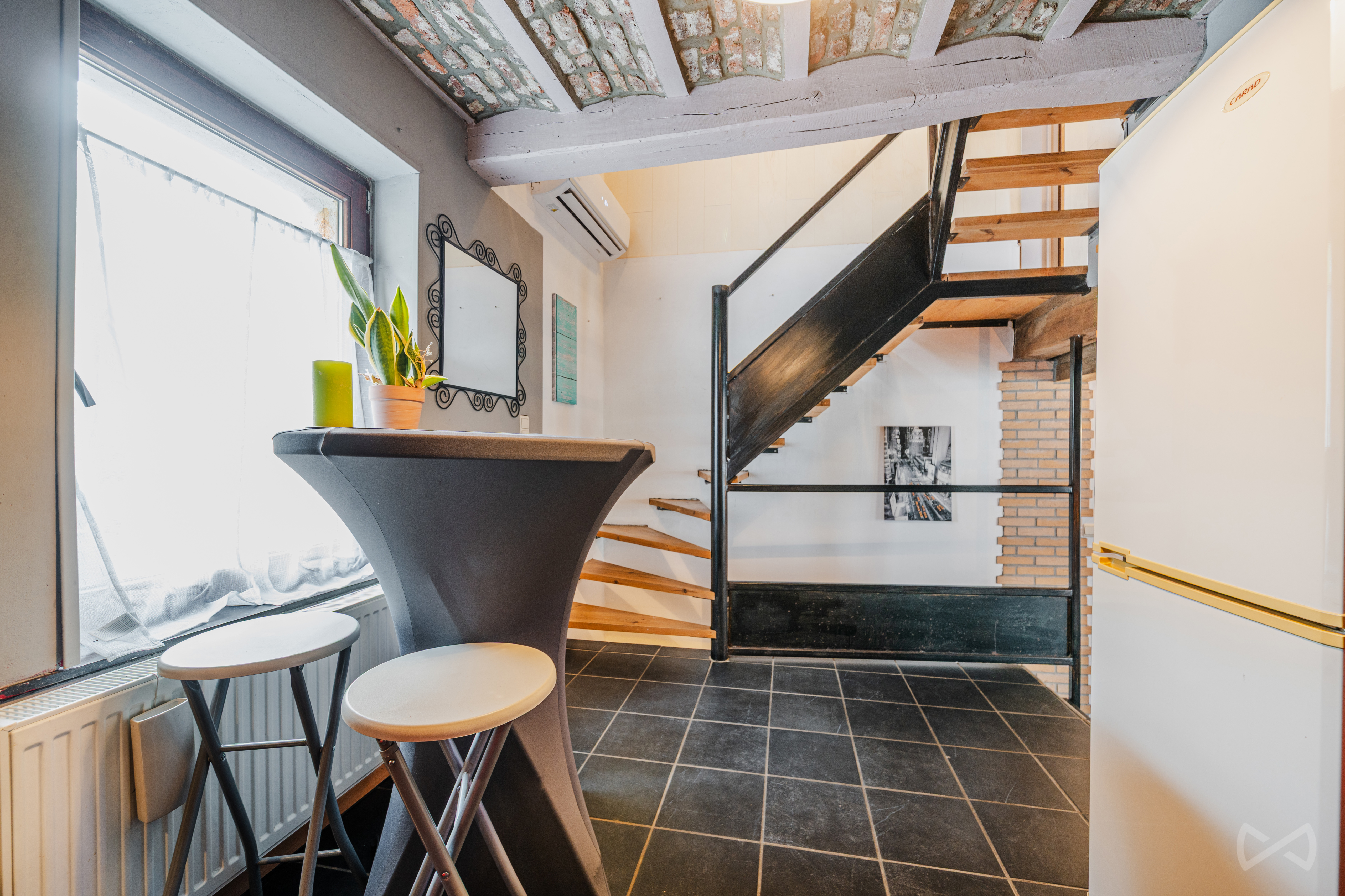 Photo 1 sur 4 pour Maison de deux chambres à Roux