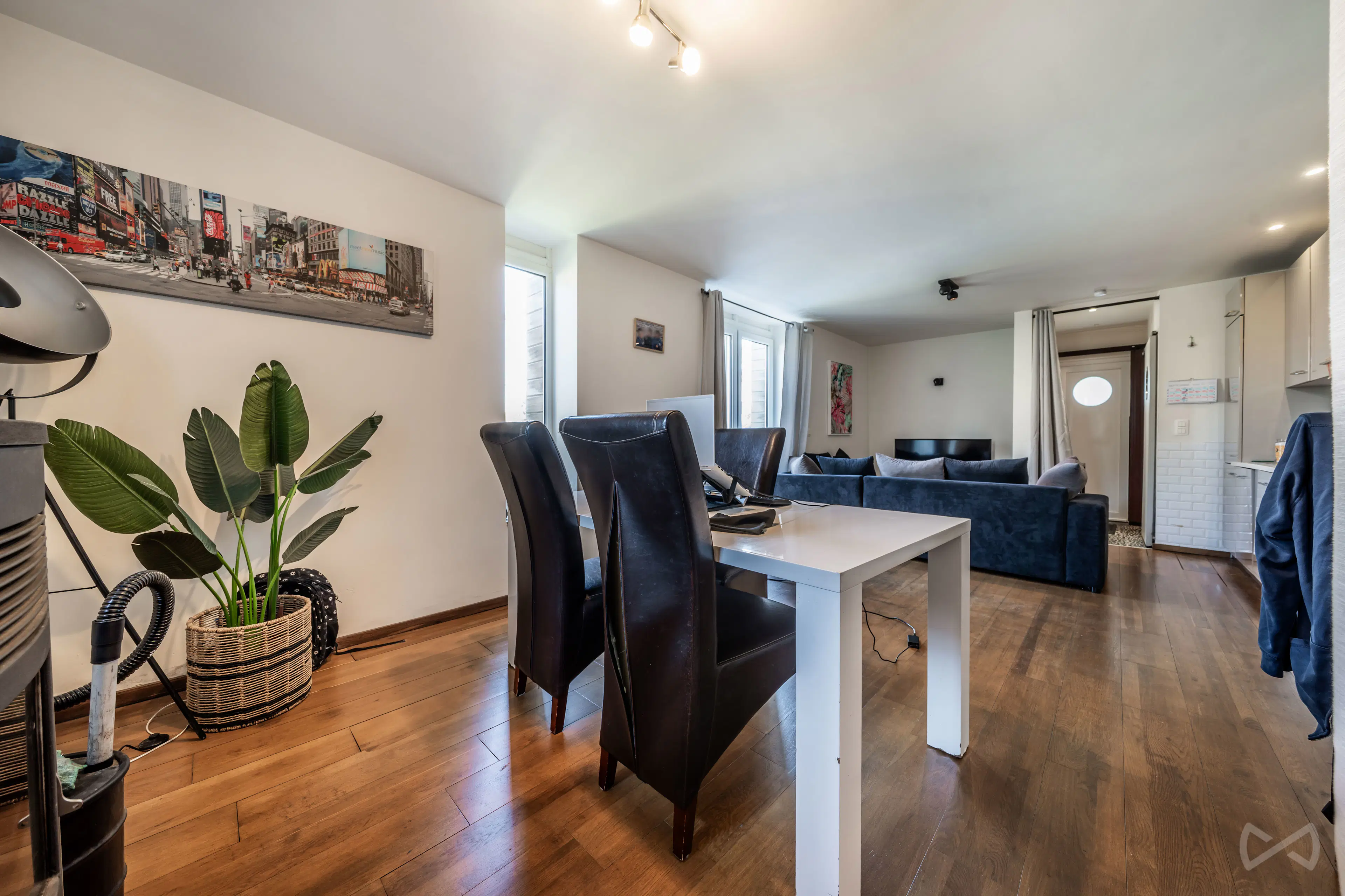 Picture 1 of 4 for Apartment block with eight bedrooms in Villers-le-temple