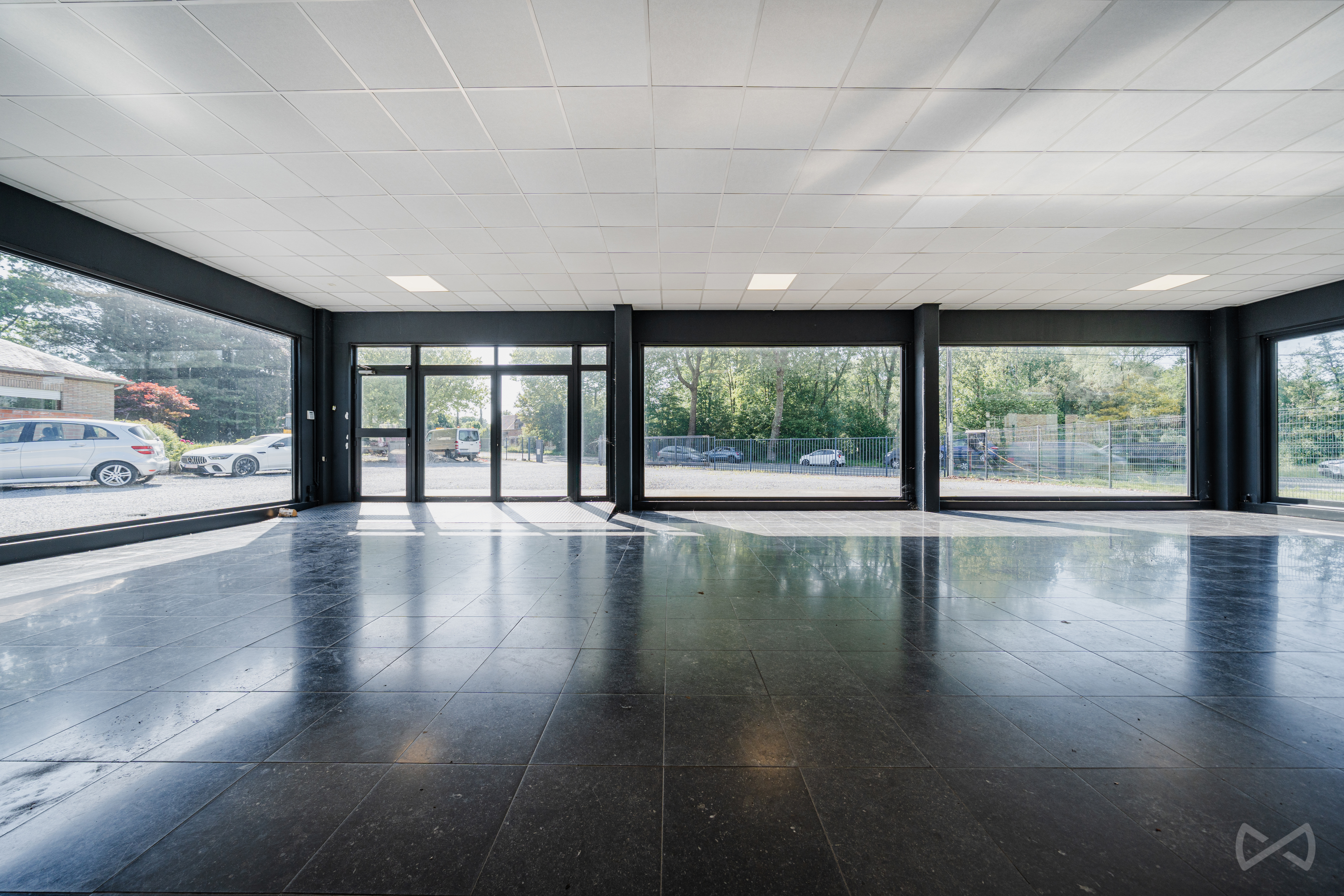 Picture 1 of 4 for Office and warehouse in Soignies Casteau
