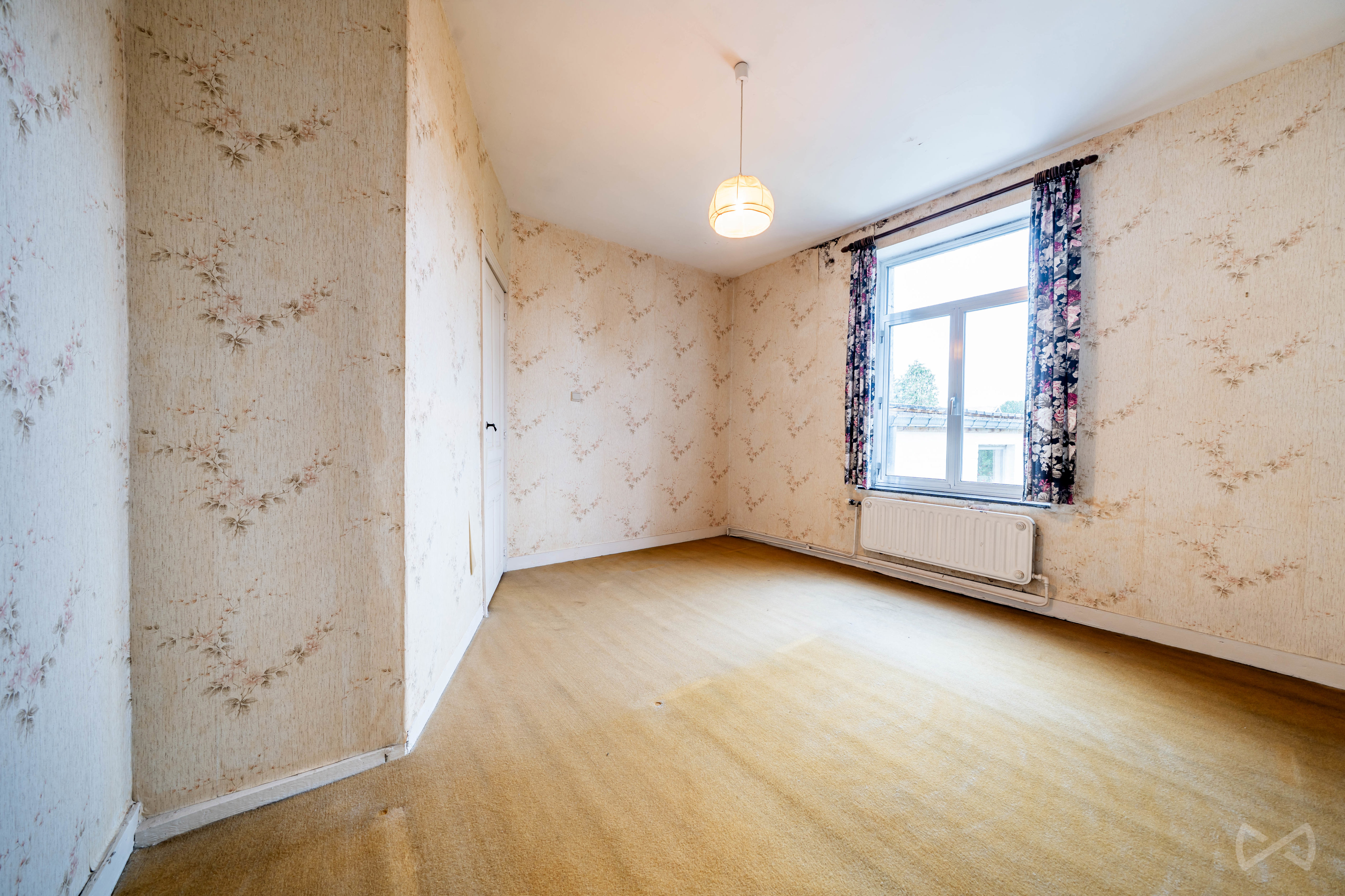 Foto 3 van 4 van Huis met vier slaapkamers in Orp-le-grand
