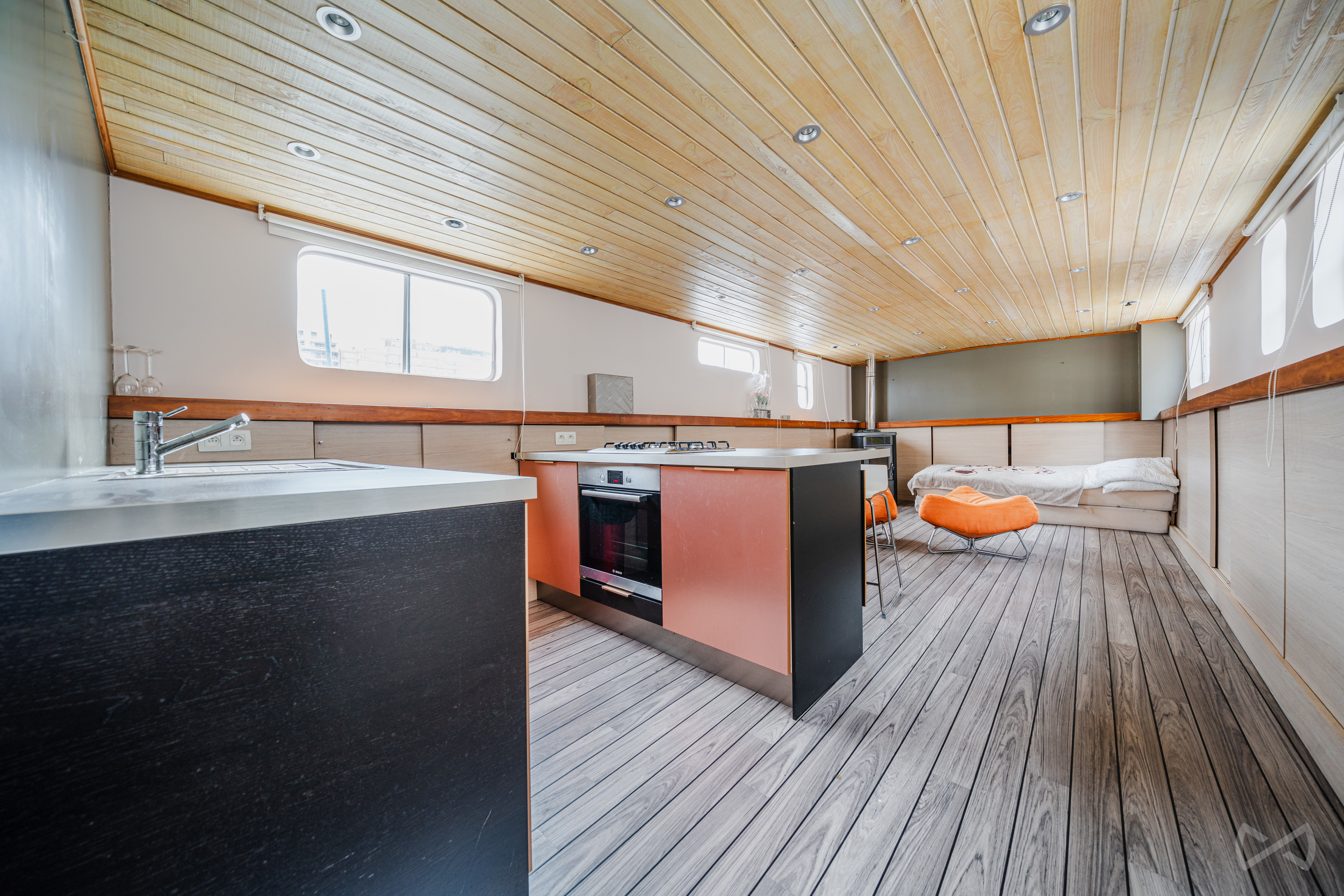 Picture 2 of 4 for Houseboat with one bedroom in Liège