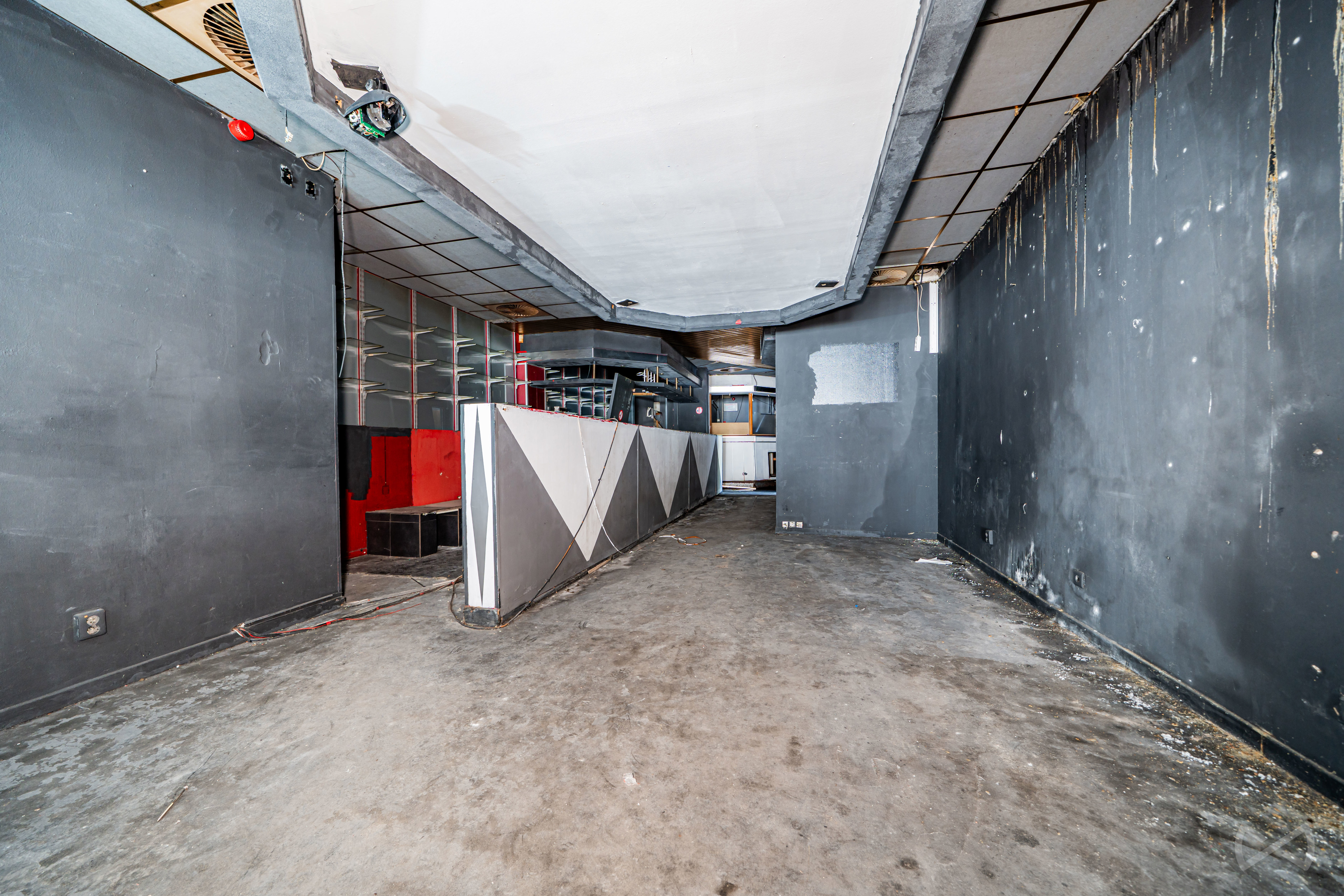 Picture 2 of 4 for Commercial building in Mons