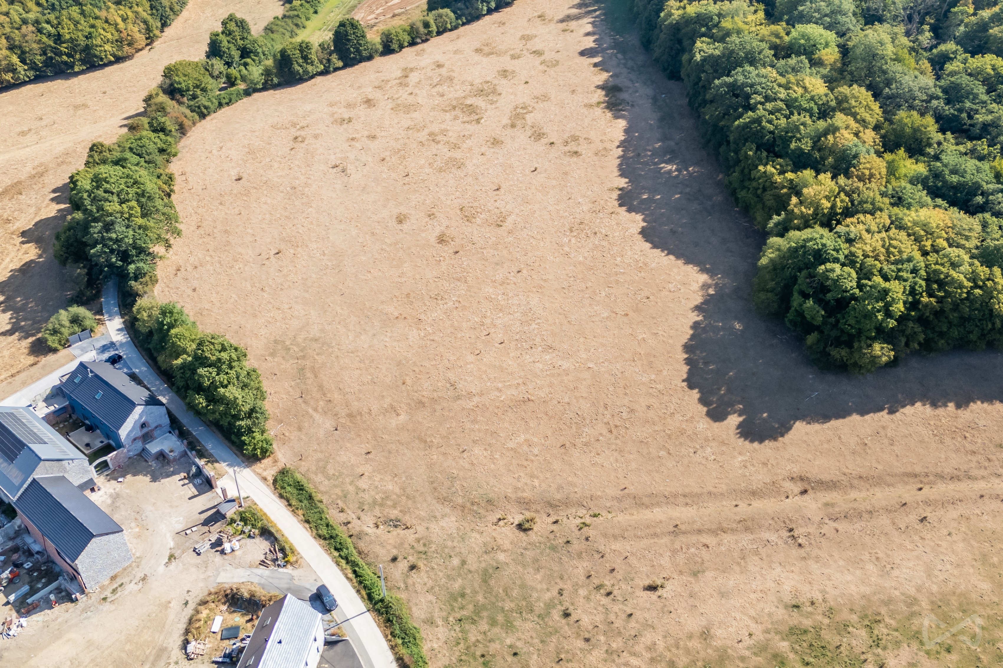 Picture 3 of 4 for Ground in Walcourt