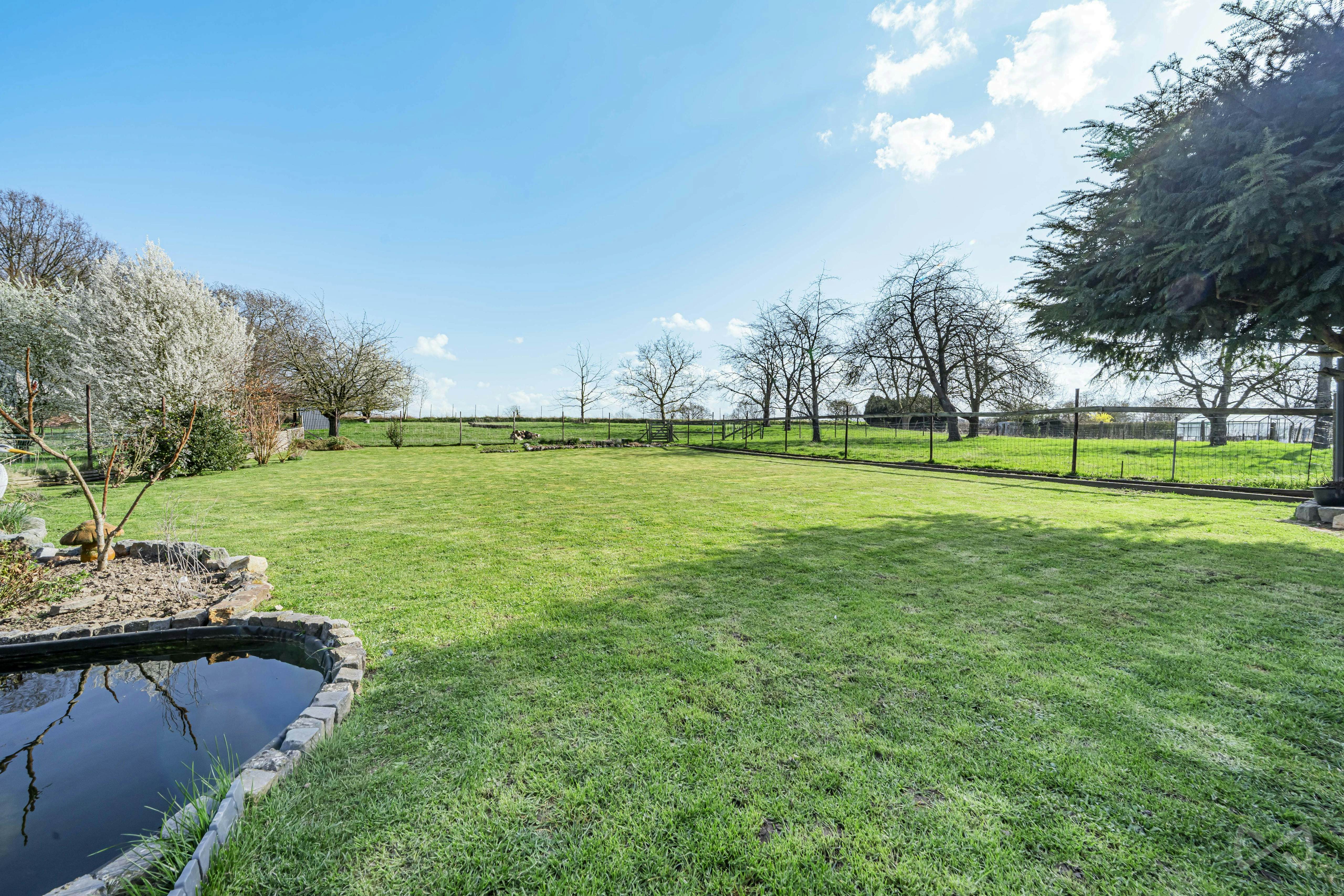 Foto 2 van 4 van Villa met drie slaapkamers in Jandrain-jandrenouille