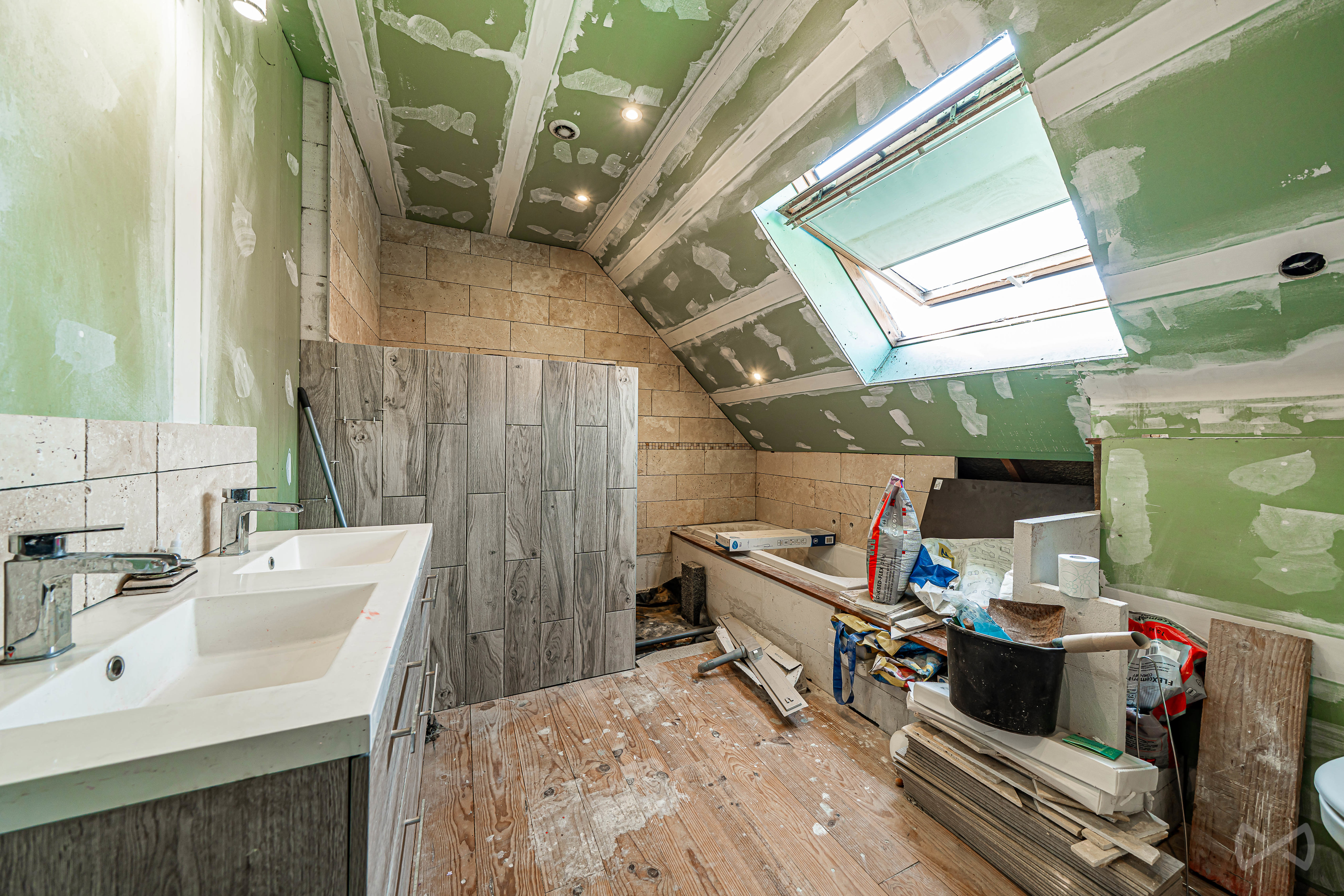 Picture 2 of 4 for House with six bedrooms in Isières