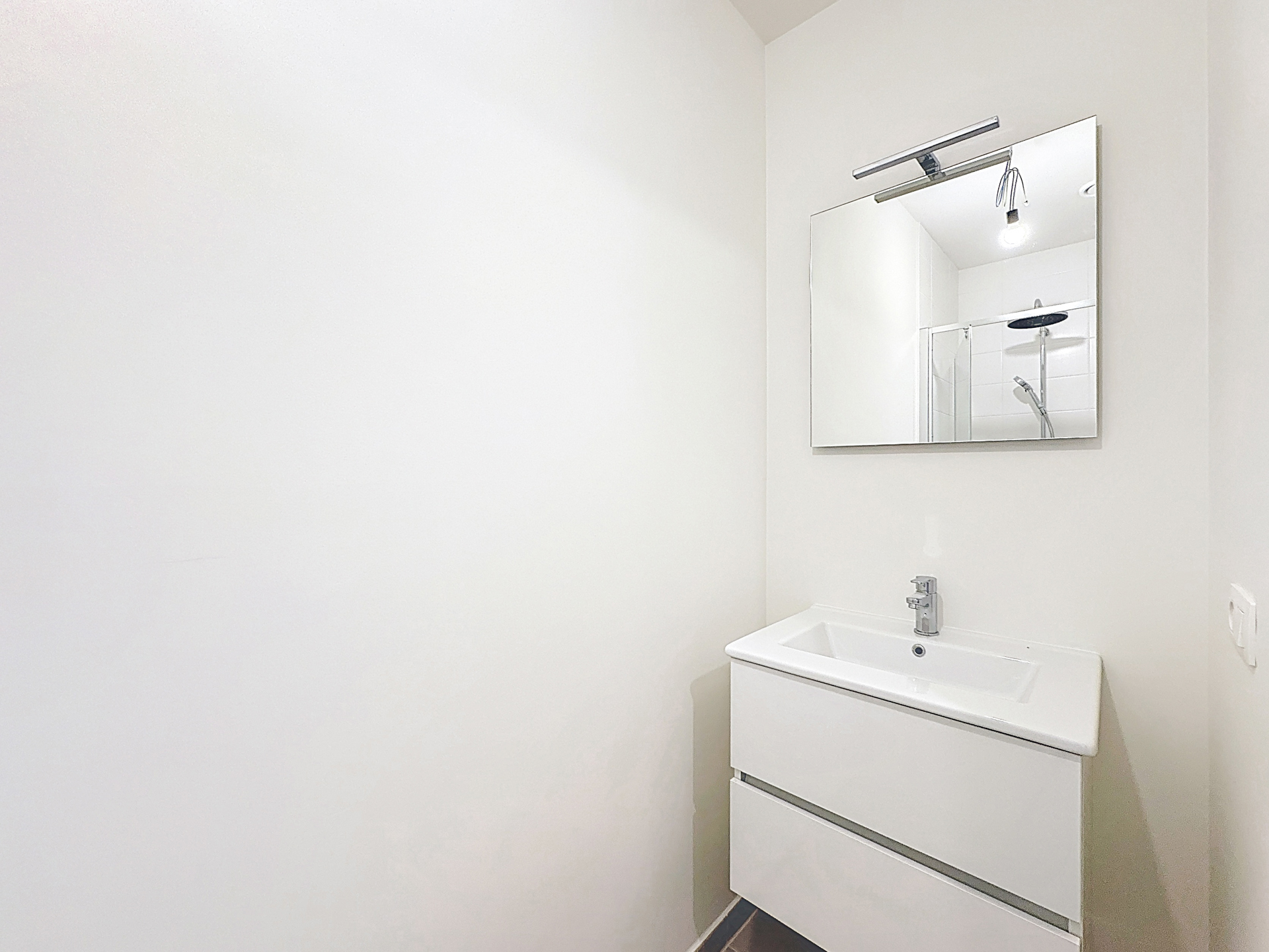 Picture 3 of 3 for Penthouse with three bedrooms in Evere