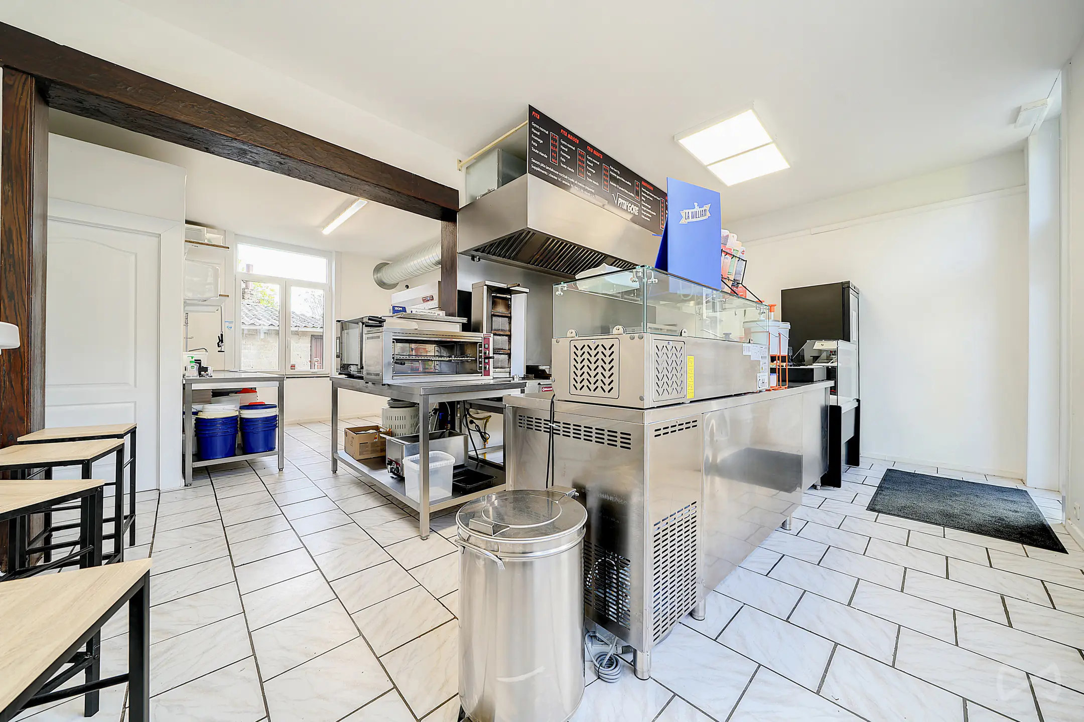Photo 1 sur 4 pour Immeuble mixte de deux chambres à Hannut