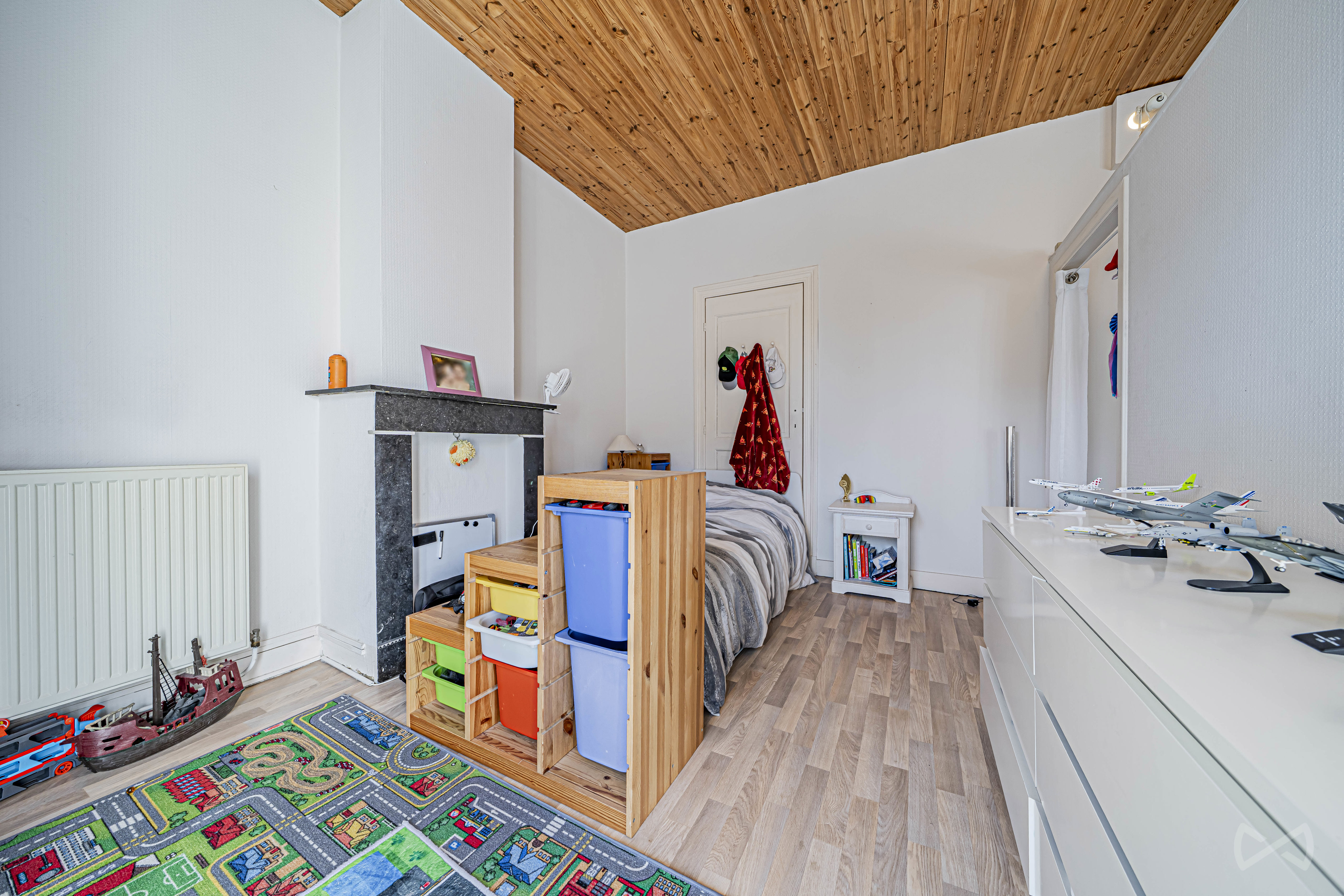 Photo 2 sur 4 pour Maison de quatre chambres à Waterloo