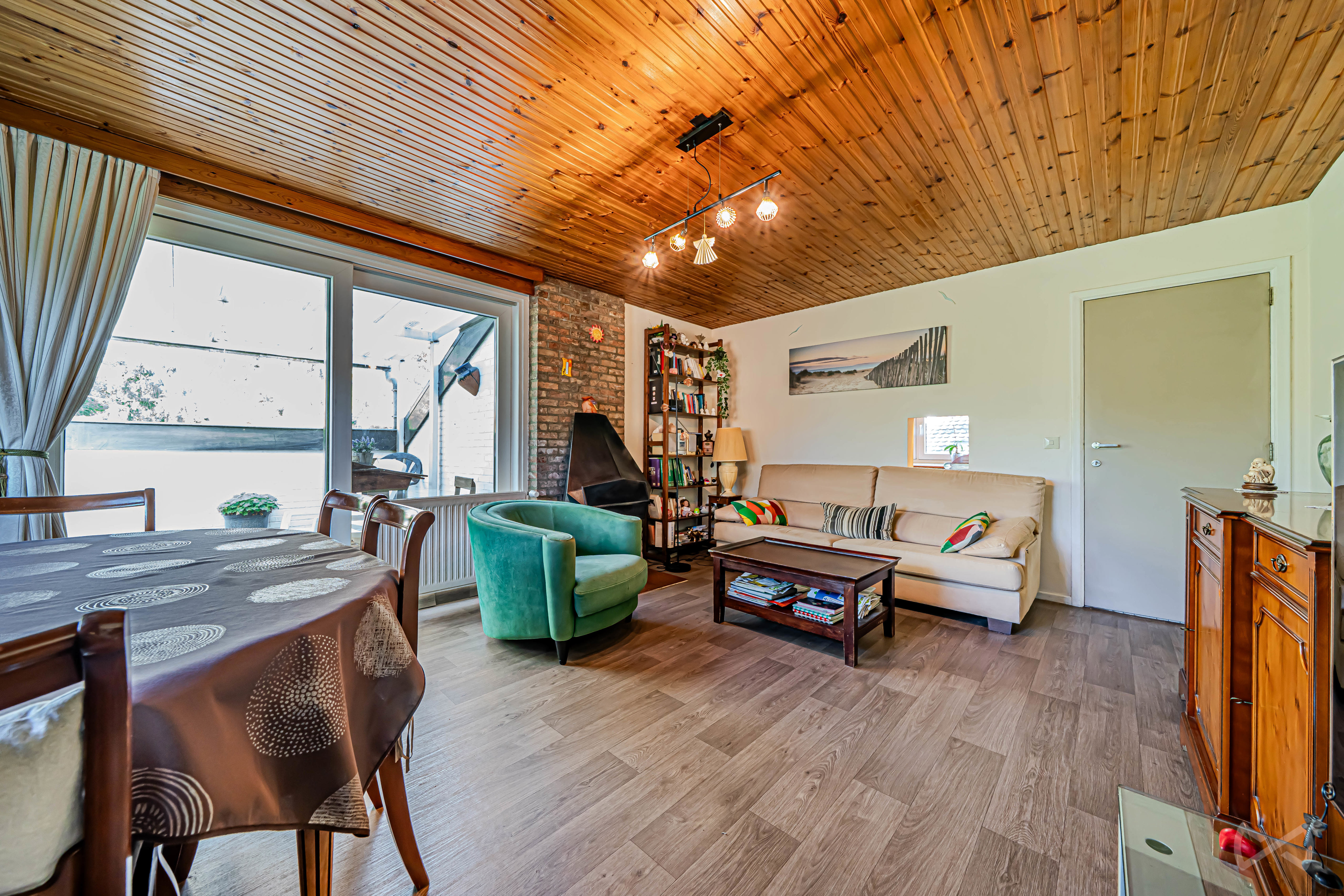 Picture 1 of 4 for Villa with three bedrooms in Waterloo