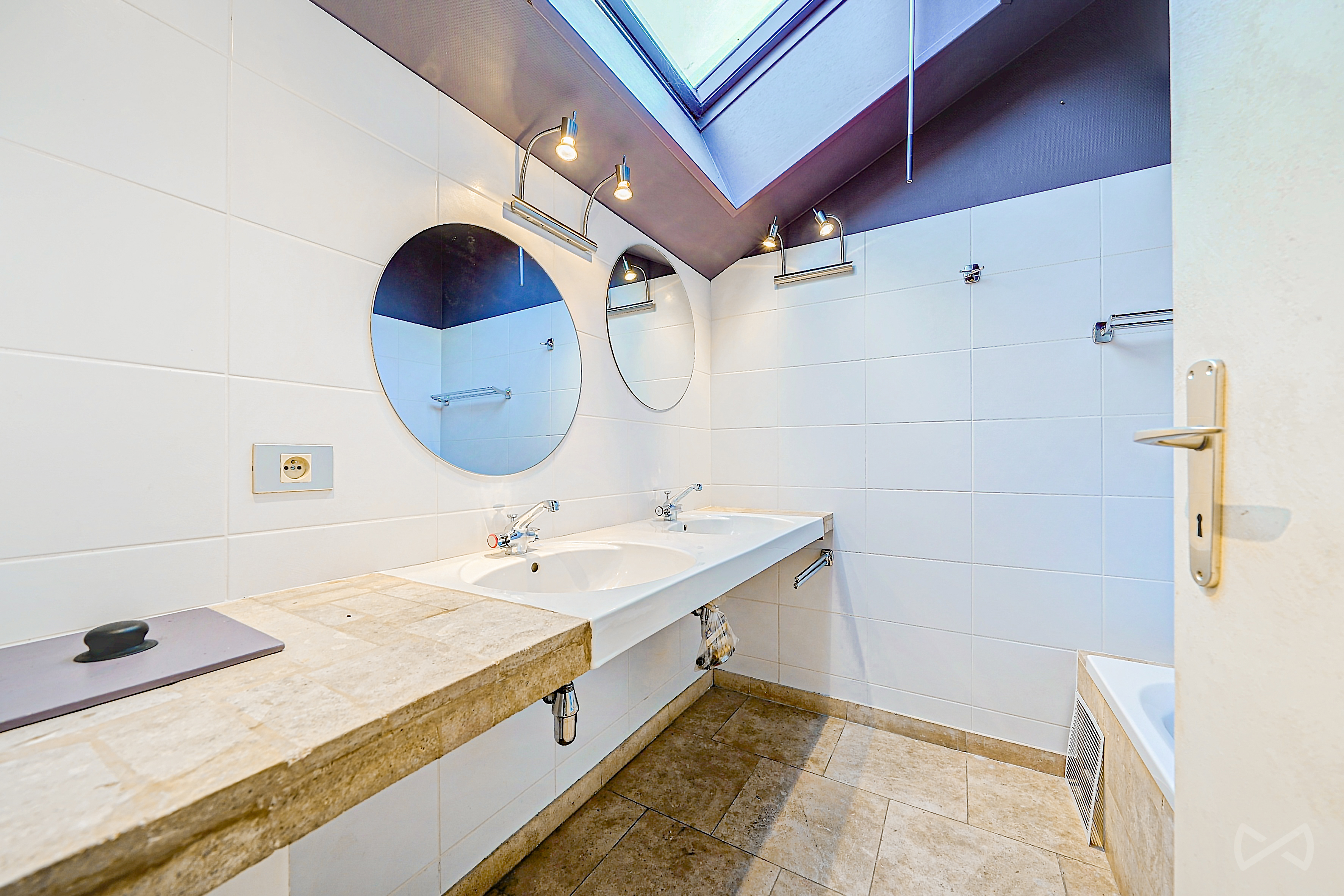 Foto 3 van 4 van Villa met vijf slaapkamers in Embourg