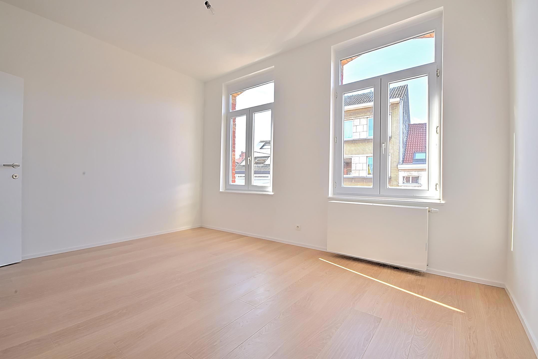 Picture 1 of 5 for Flat with two bedrooms in Uccle