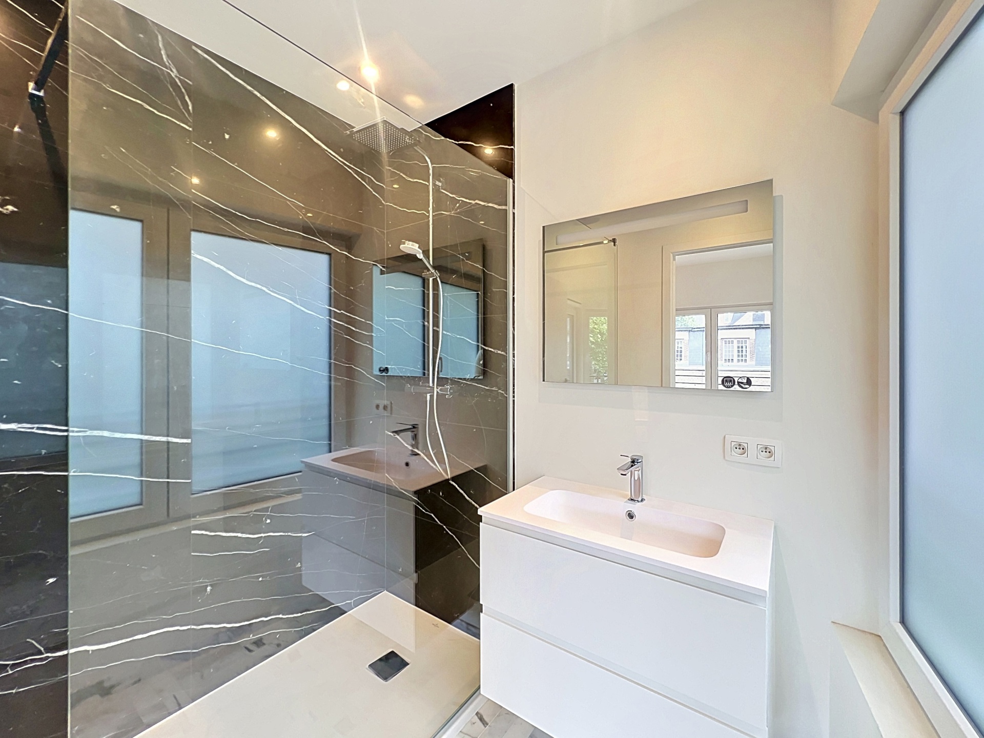 Picture 4 of 4 for Flat with two bedrooms in Forest
