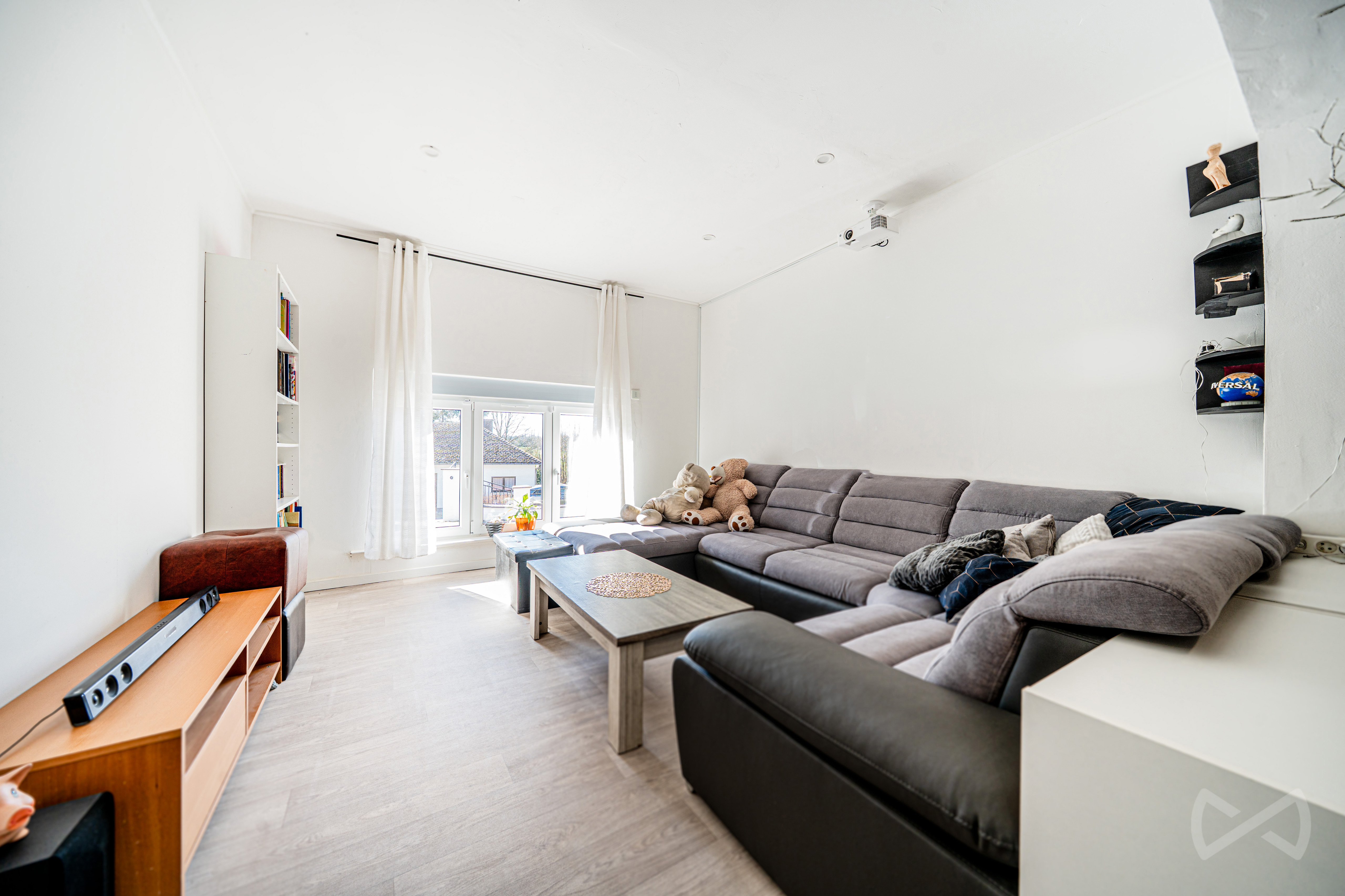 Photo 1 sur 4 pour Maison de trois chambres à Avennes