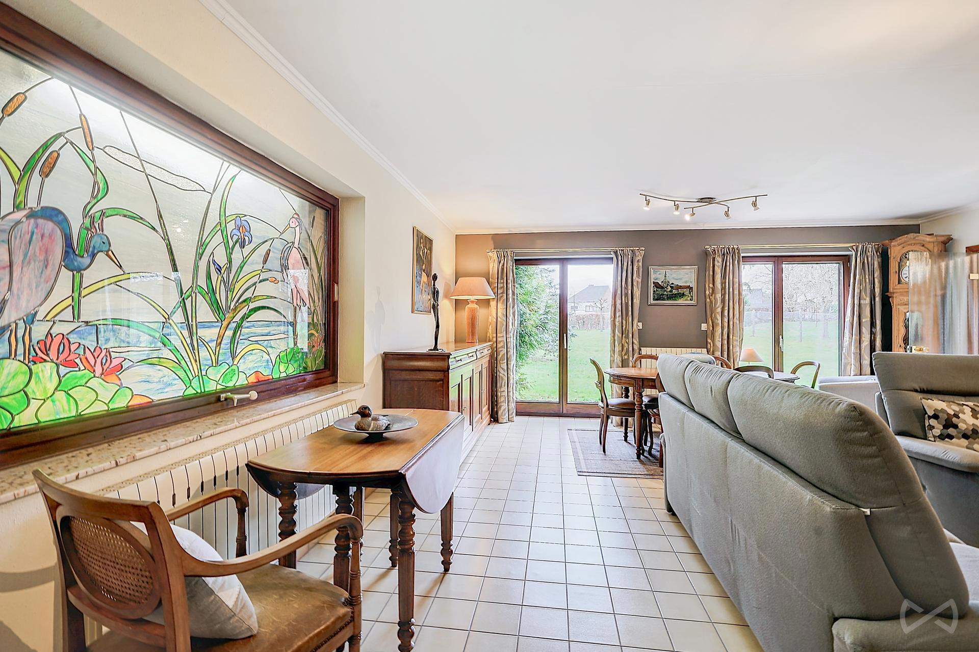 Picture 2 of 3 for Villa with five bedrooms in Mont-sur-marchienne