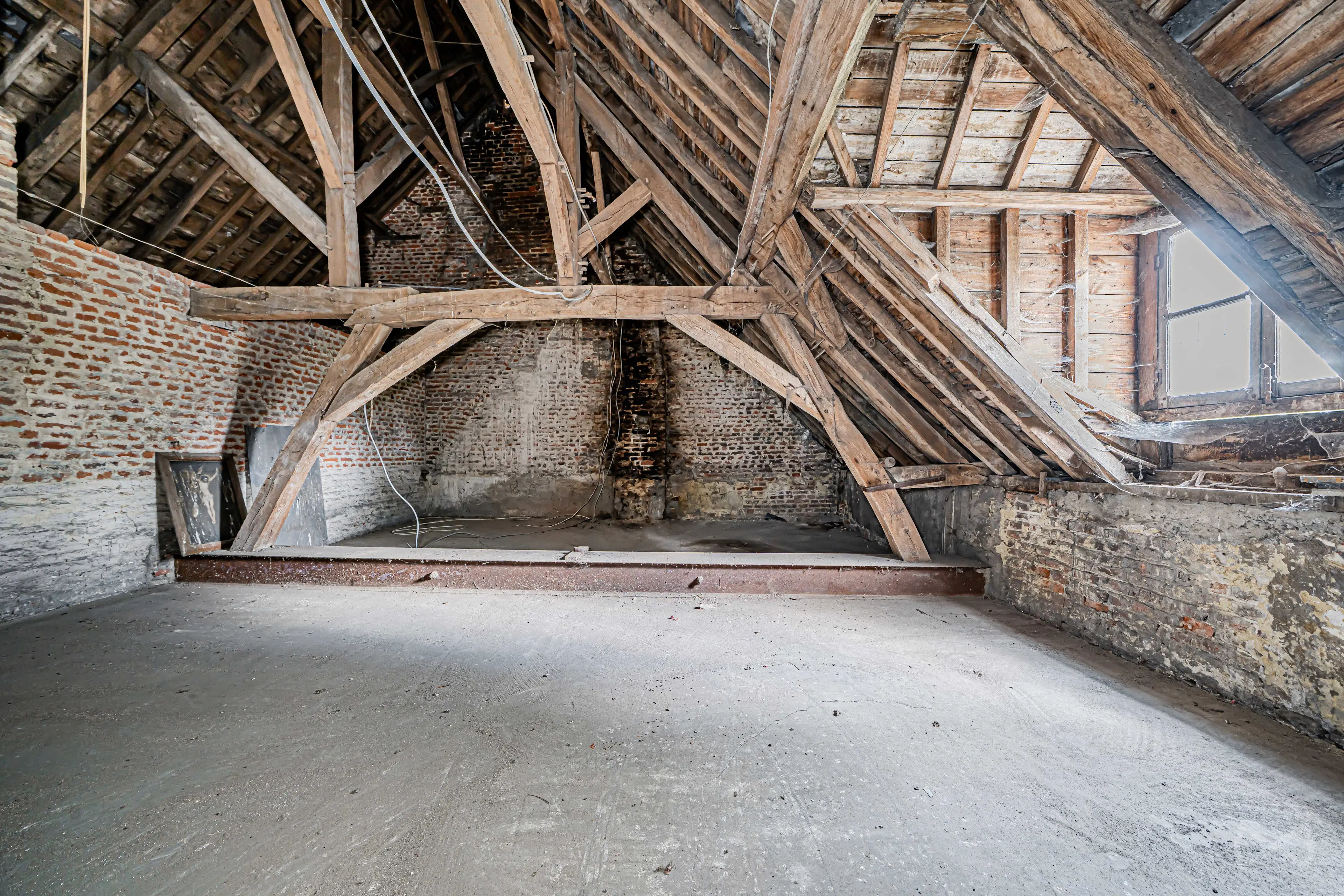 Photo 2 sur 4 pour Château de dix chambres à Vellereille-le-sec