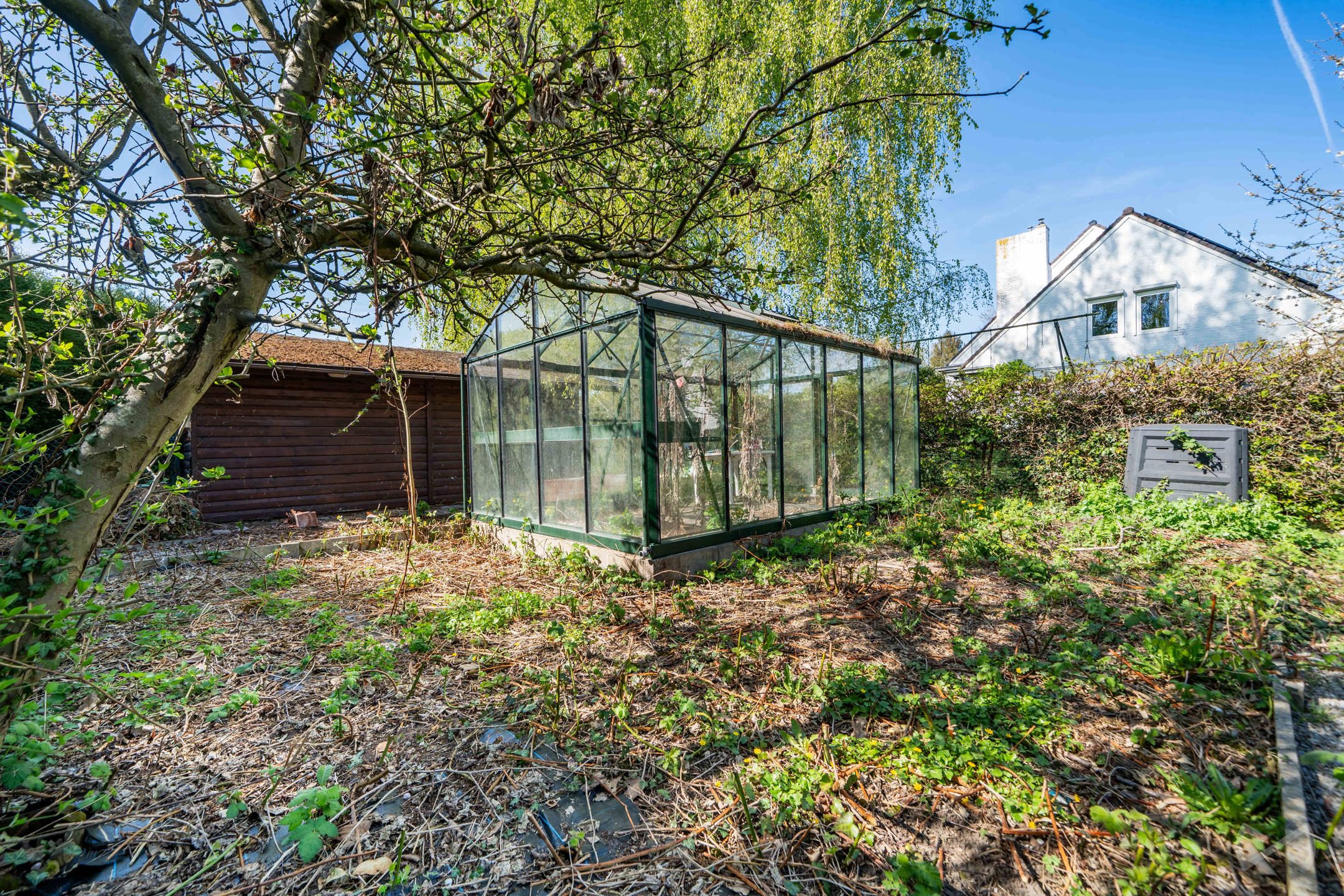 Foto 2 van 4 van Villa met zes slaapkamers in Baudour