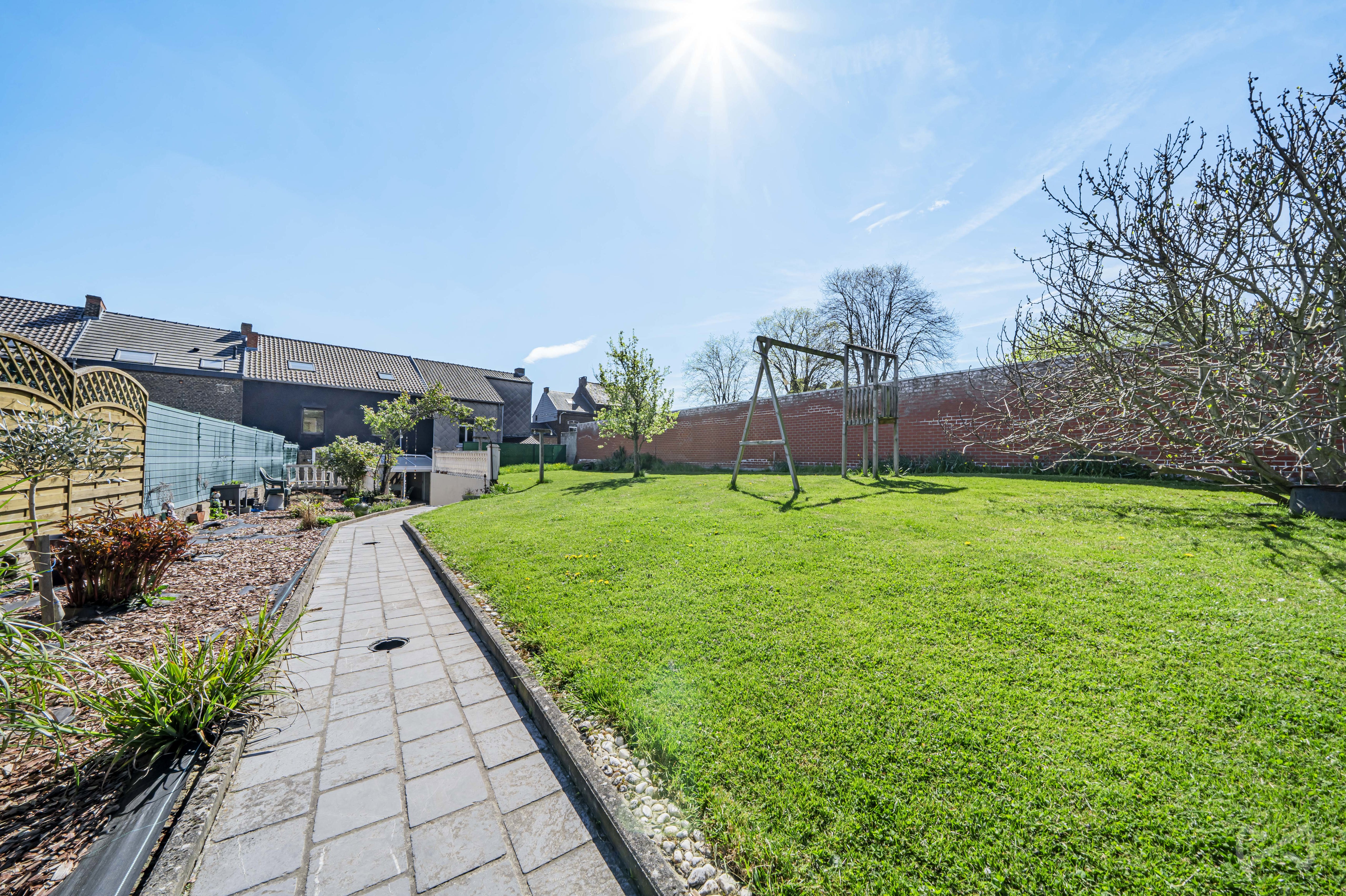 Picture 3 of 4 for Villa with four bedrooms in Jumet