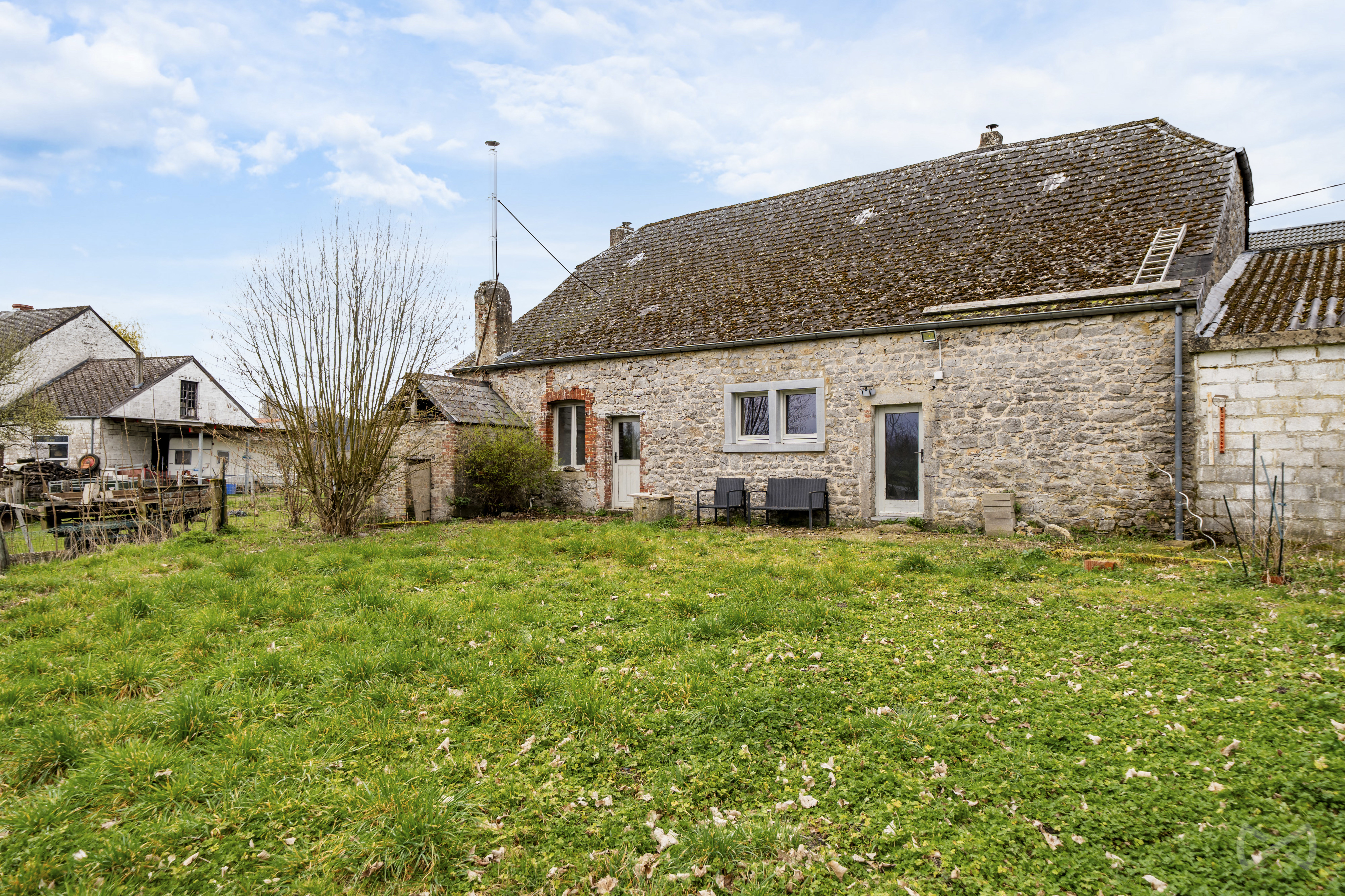Photo 1 sur 4 pour Maison de trois chambres à Gochenée