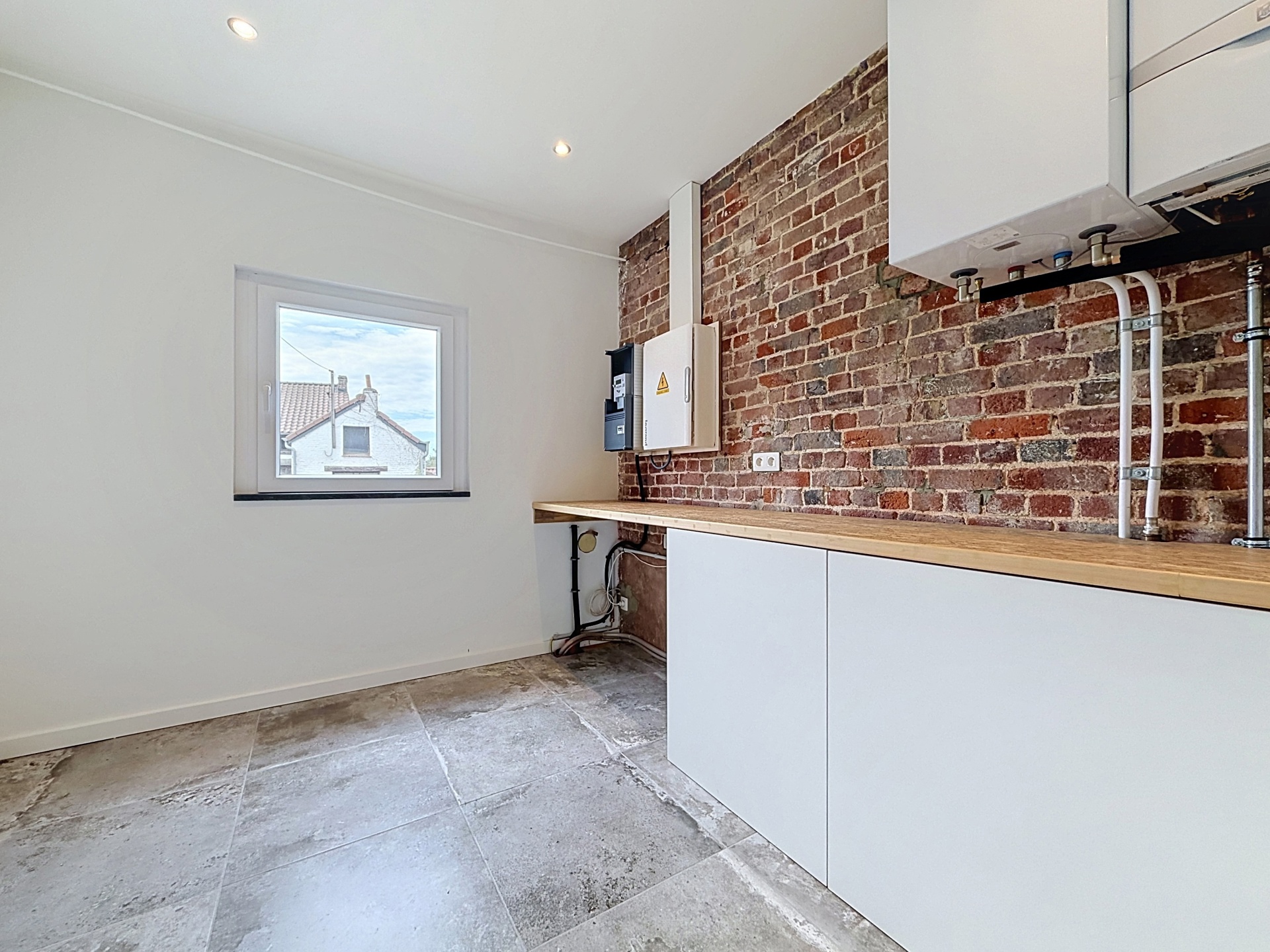 Photo 4 sur 4 pour Maison de deux chambres à Ambresin 