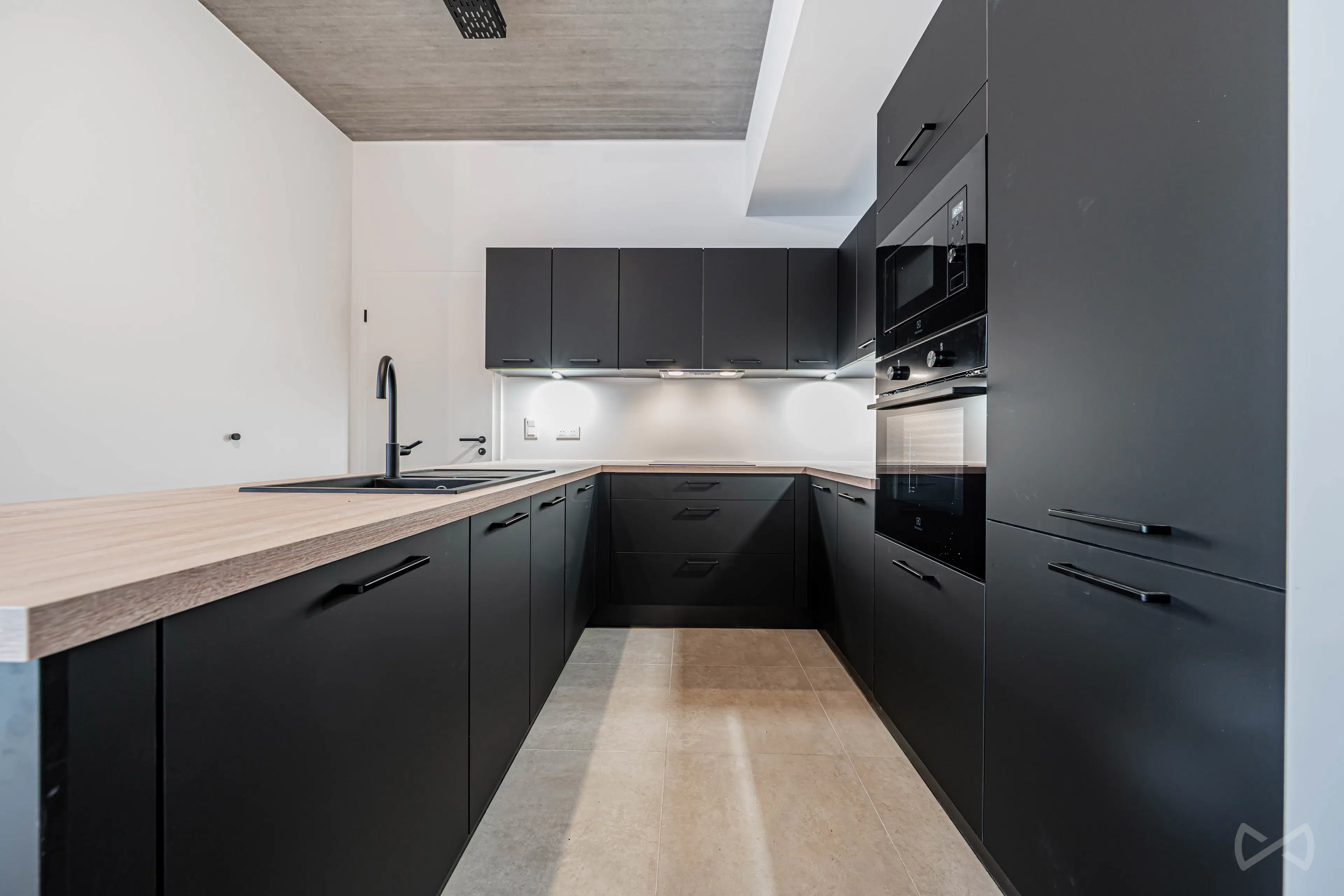 Picture 1 of 4 for Flat with three bedrooms in Liège