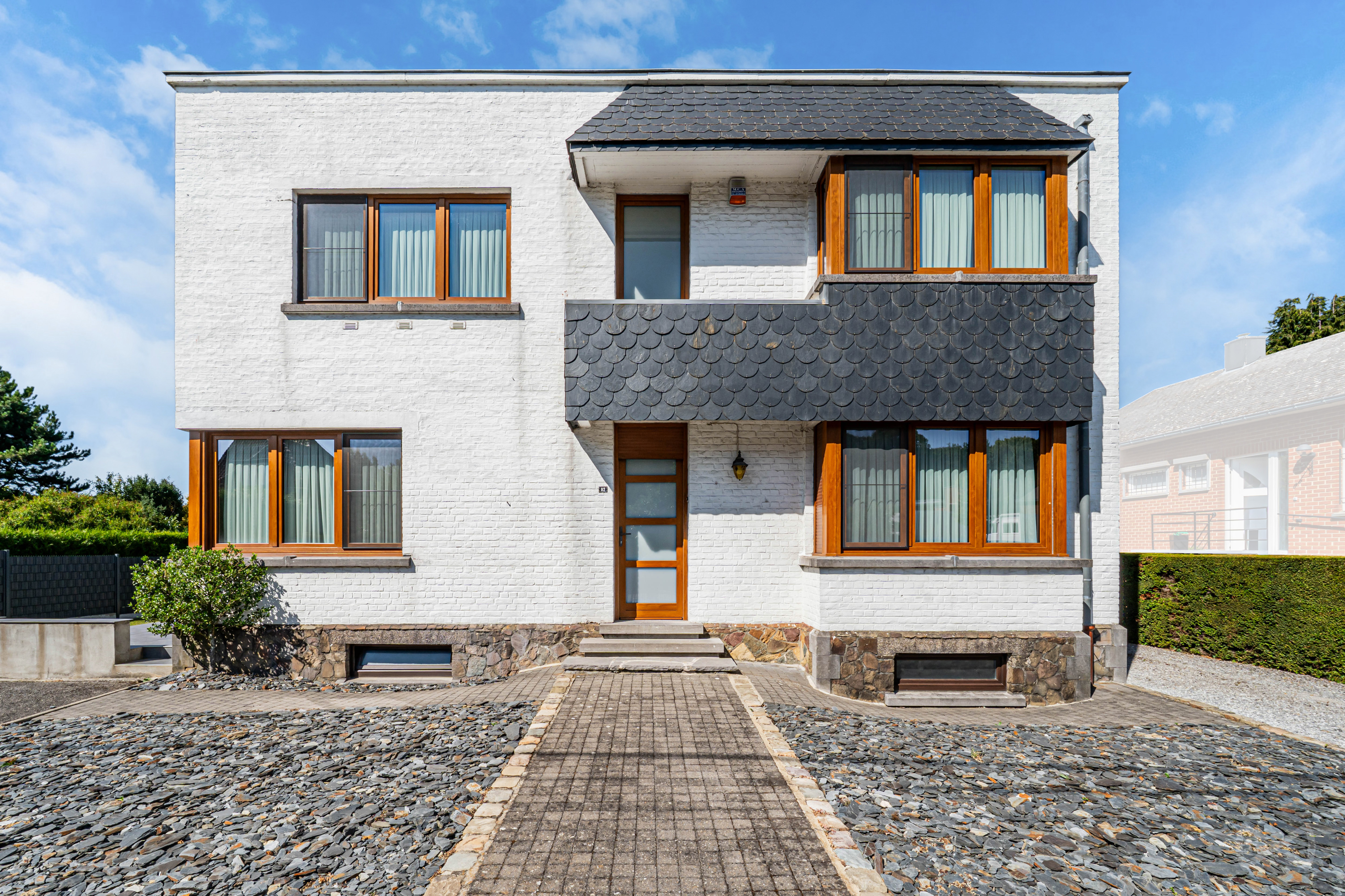 Photo 2 sur 3 pour Maison de cinq chambres à Montigny-le-Tilleul