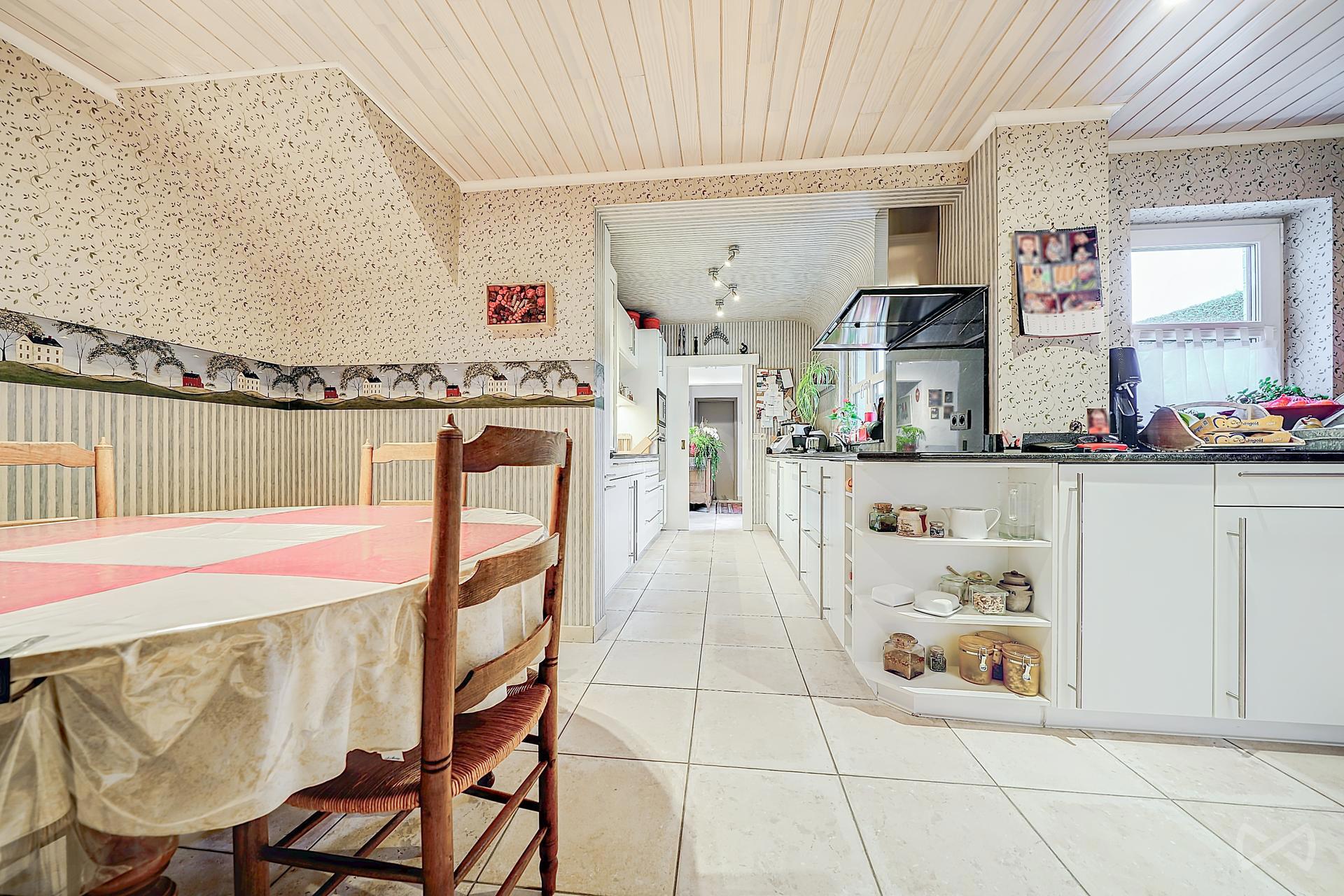 Picture 2 of 4 for House with five bedrooms in Ham-sur-heure-nalinnes