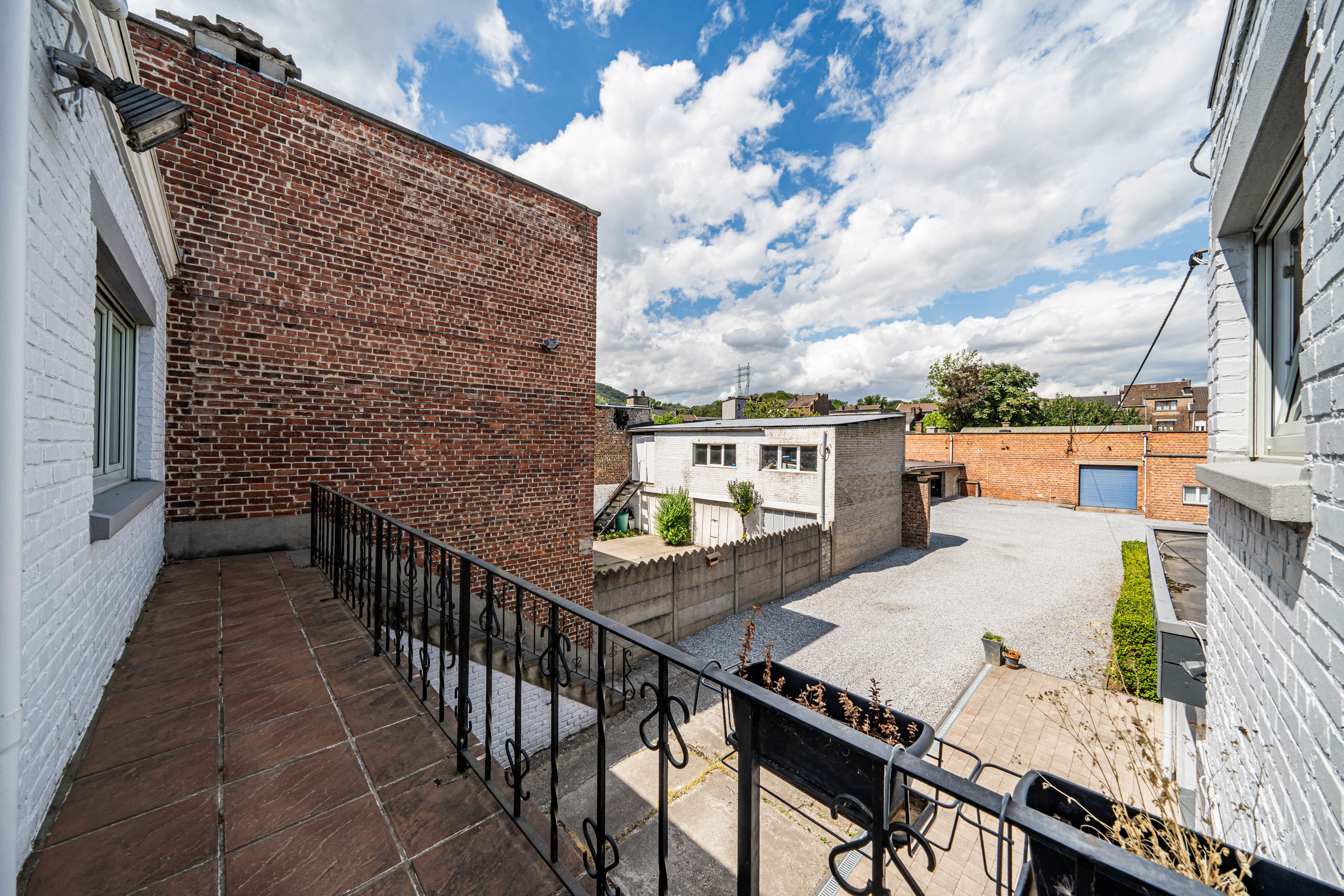 Picture 3 of 4 for Multi-purpose building with three bedrooms in Herstal