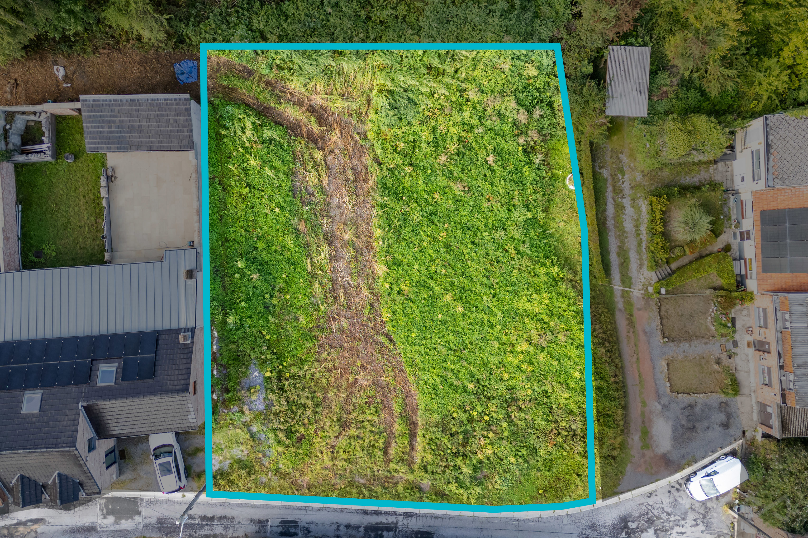 Picture 2 of 3 for Building ground in Colfontaine