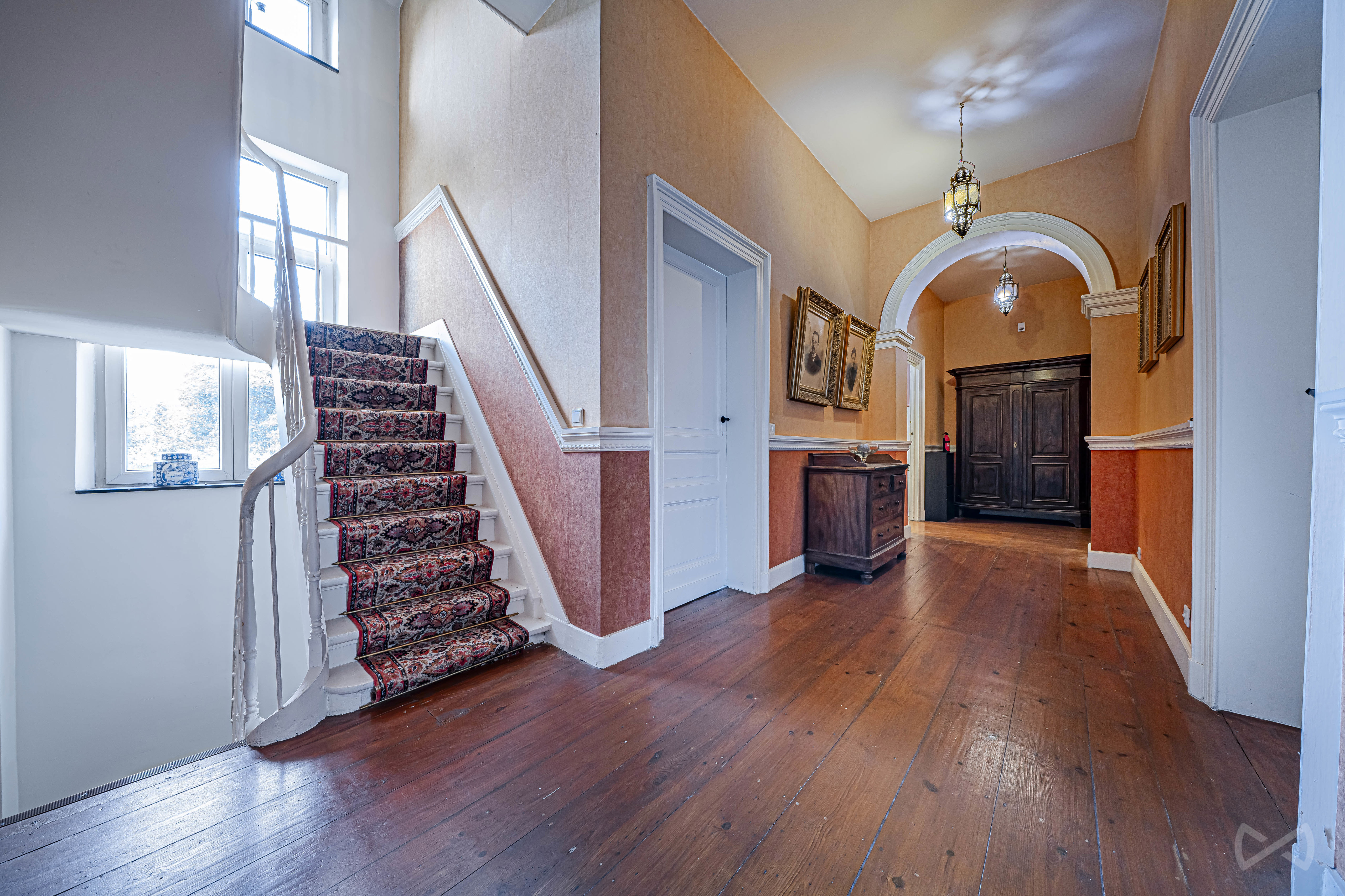 Picture 1 of 4 for House with six bedrooms in Jodoigne