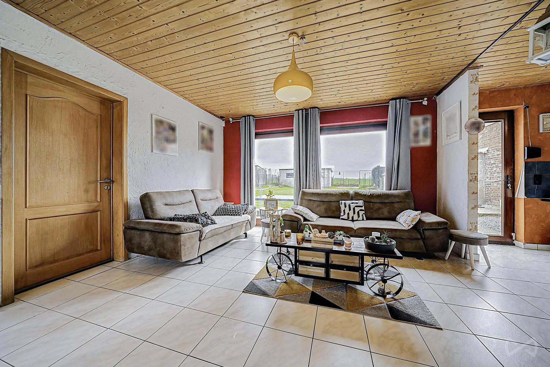 Foto 2 van 4 van Huis met vijf slaapkamers in Sart-dames-avelines