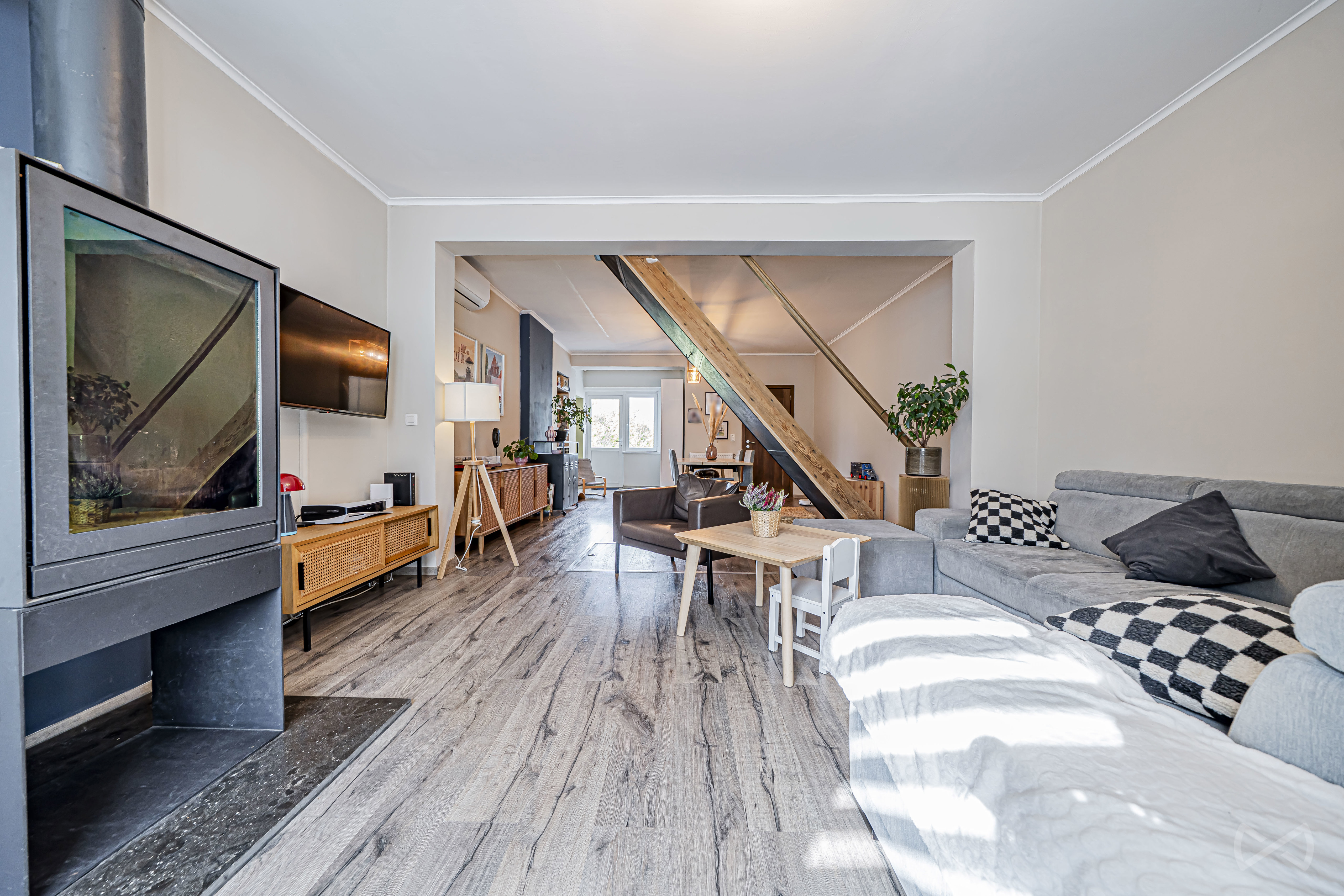 Photo 2 sur 3 pour Maison de quatre chambres à Couillet