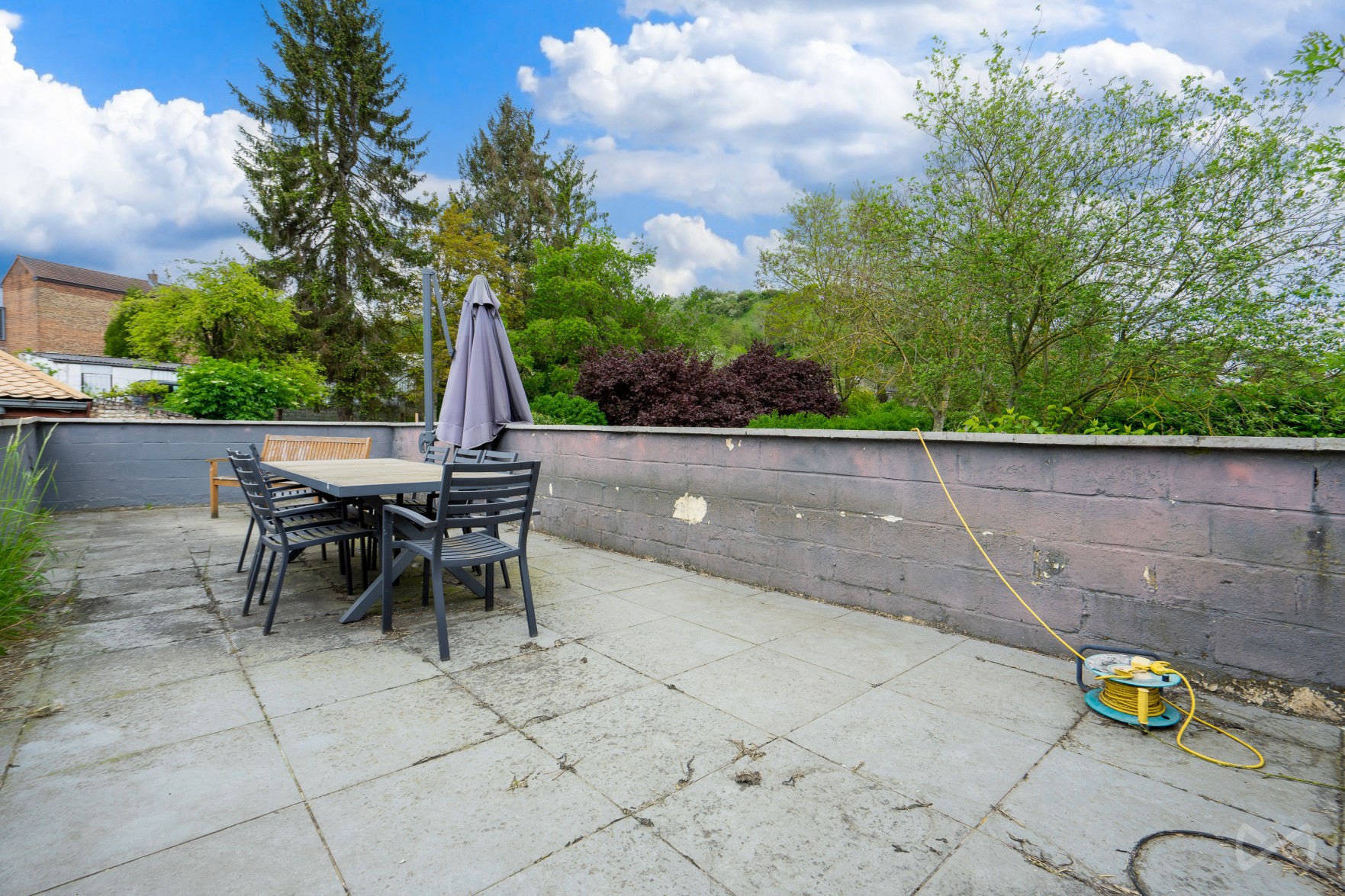 Picture 1 of 4 for Multi-purpose building with three bedrooms in Jumet