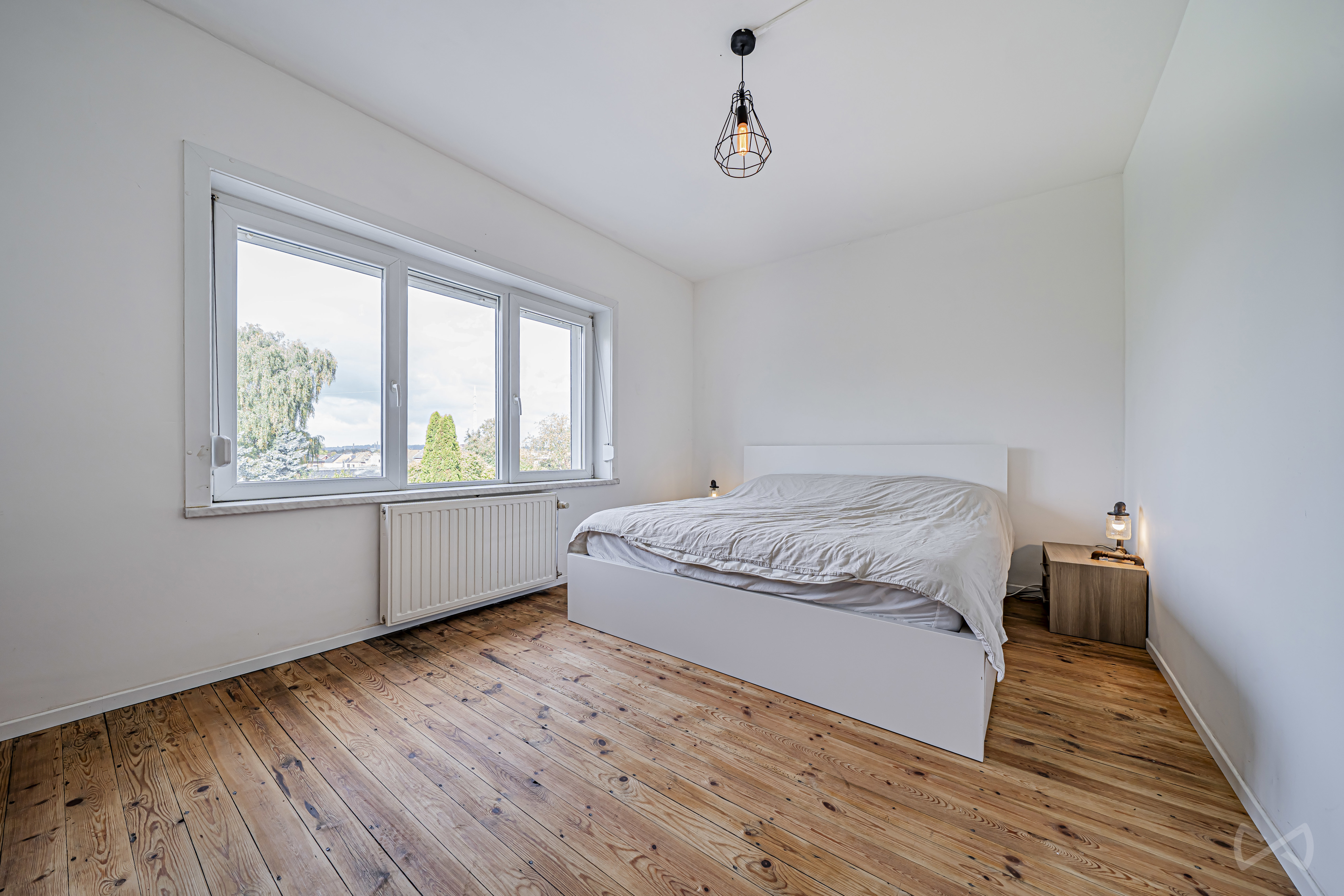 Photo 1 sur 4 pour Maison de quatre chambres à Couillet