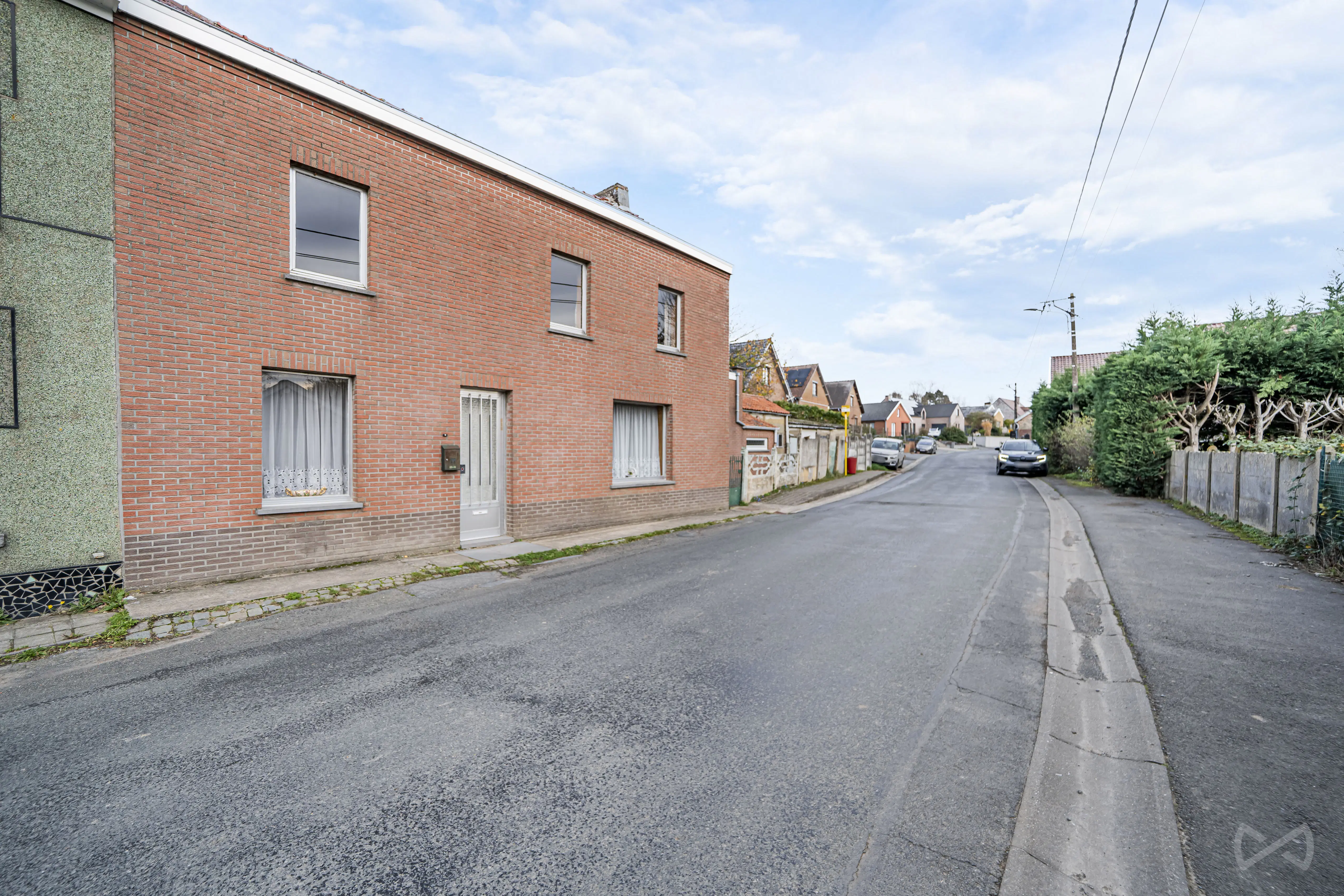 Foto 3 van 4 van Huis met drie slaapkamers in Braine-le-Comte