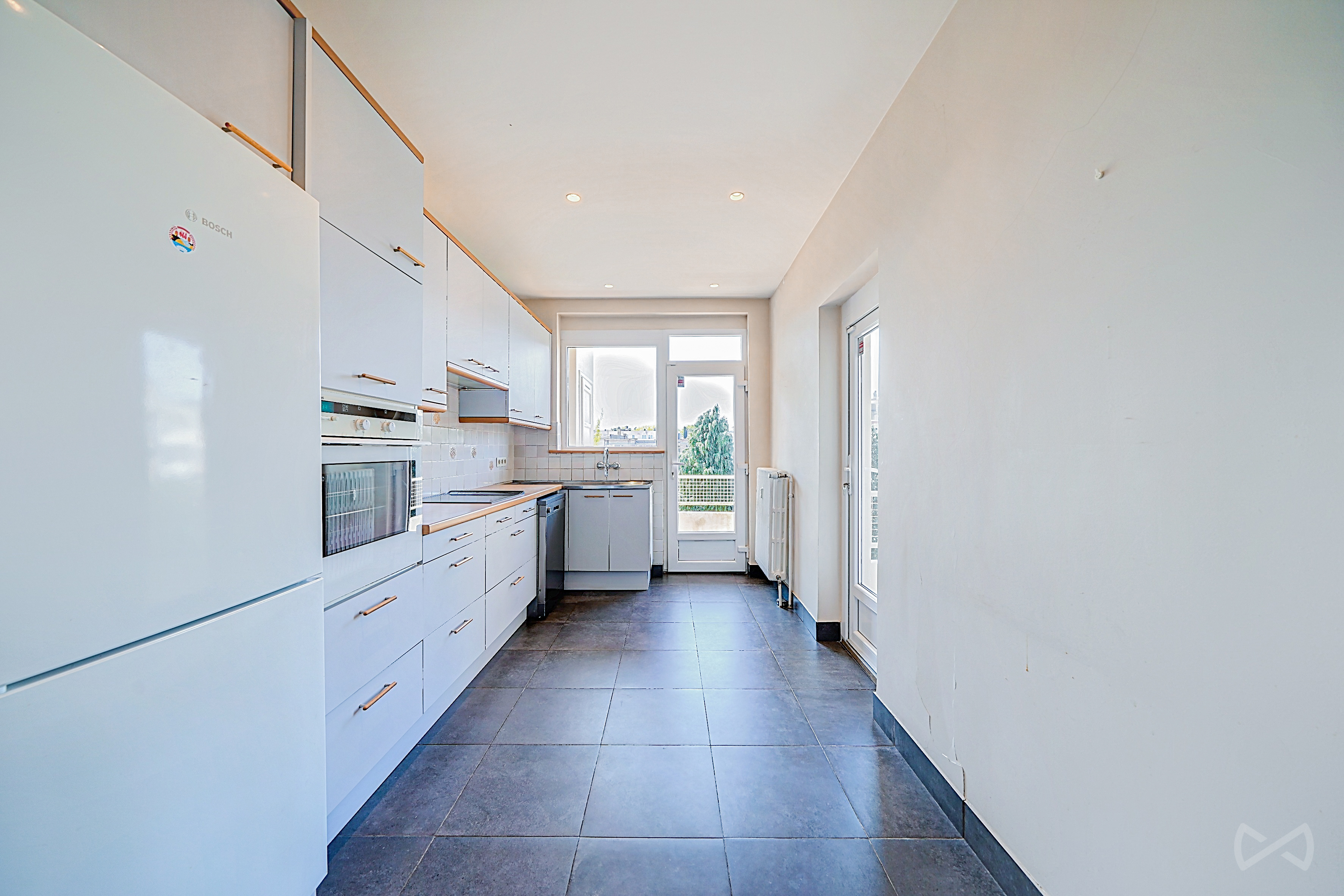 Picture 2 of 4 for Flat with three bedrooms in Ixelles