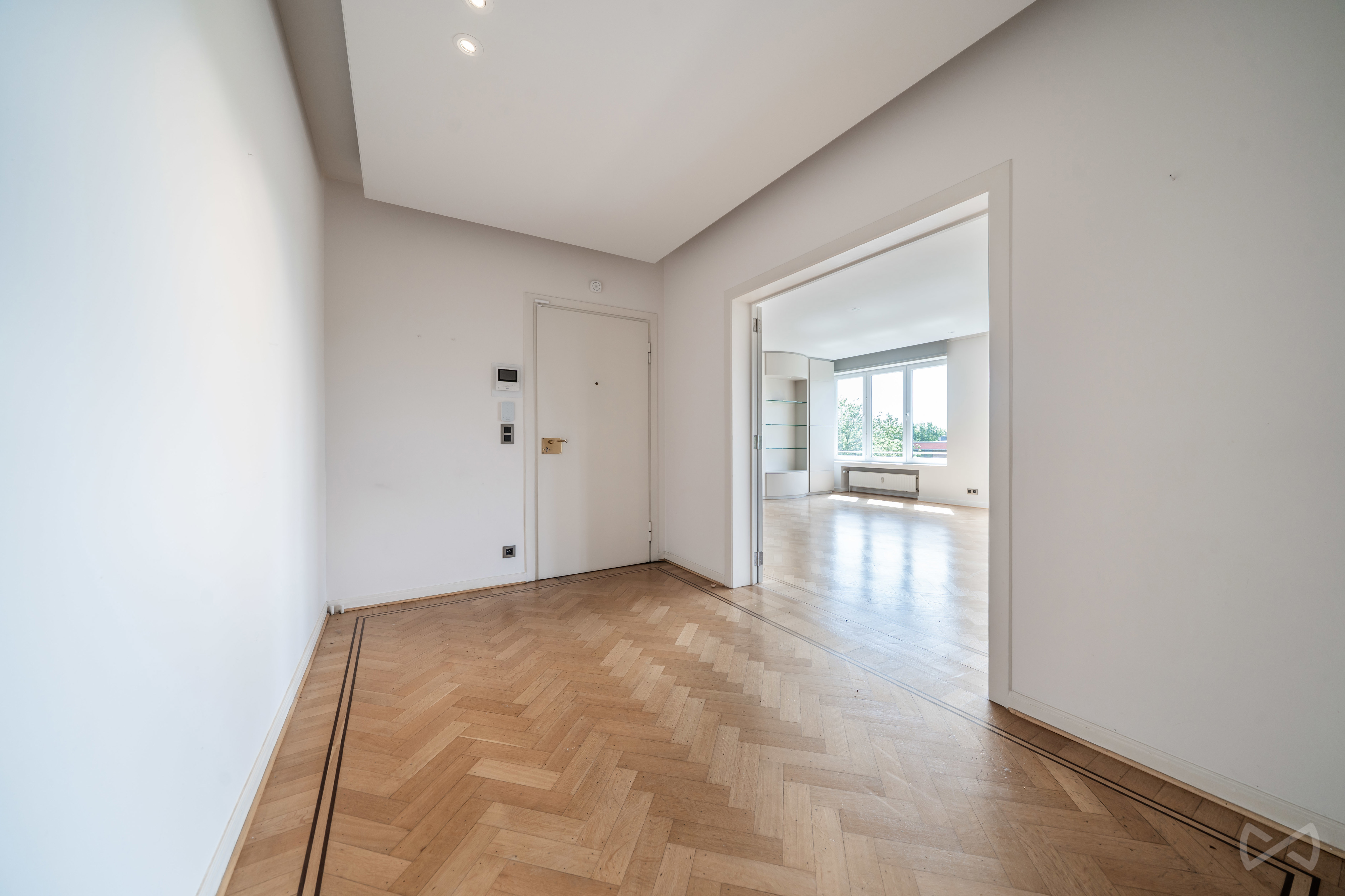 Picture 3 of 4 for Flat with three bedrooms in Uccle