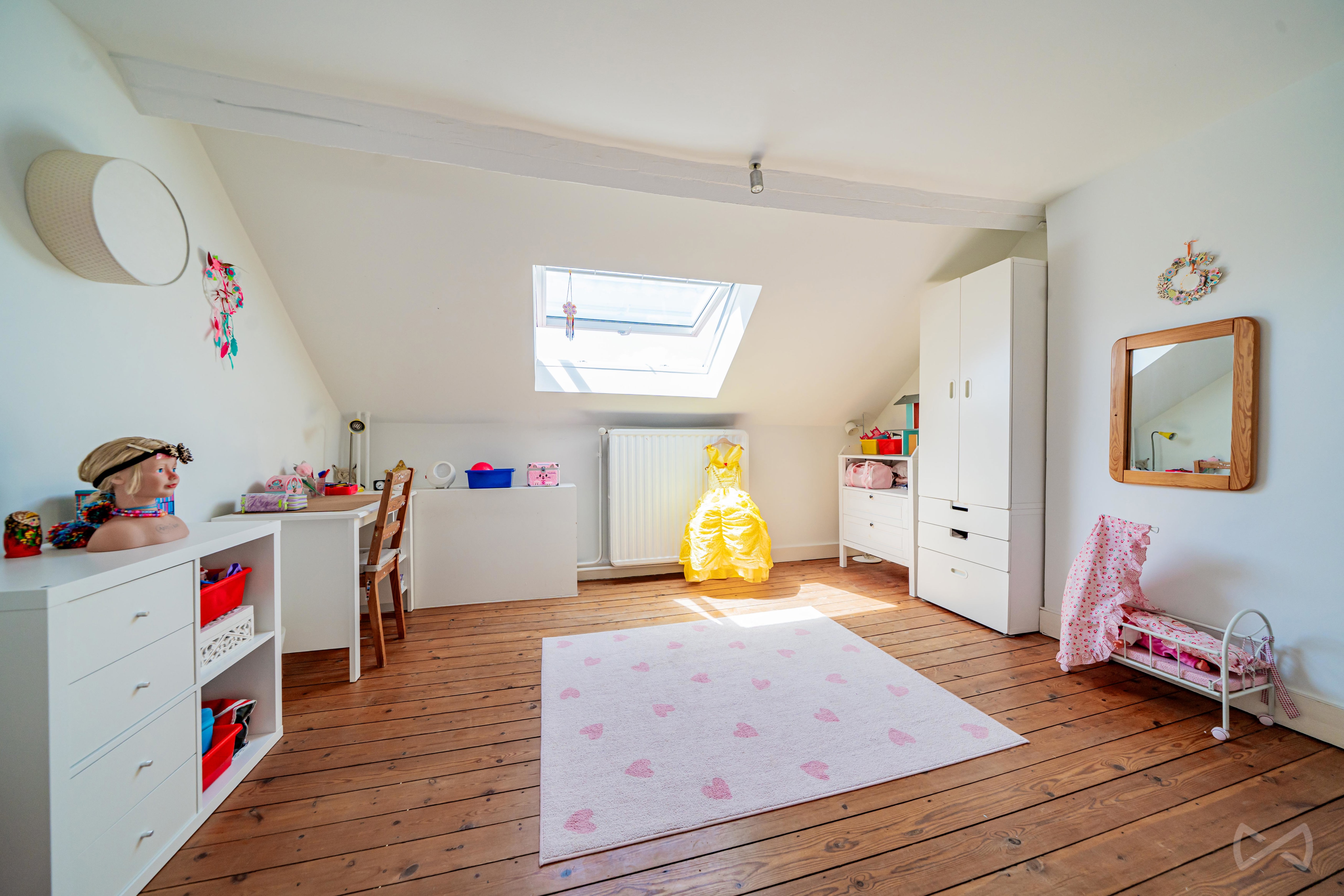 Foto 4 van 4 van Huis met vier slaapkamers in Etterbeek