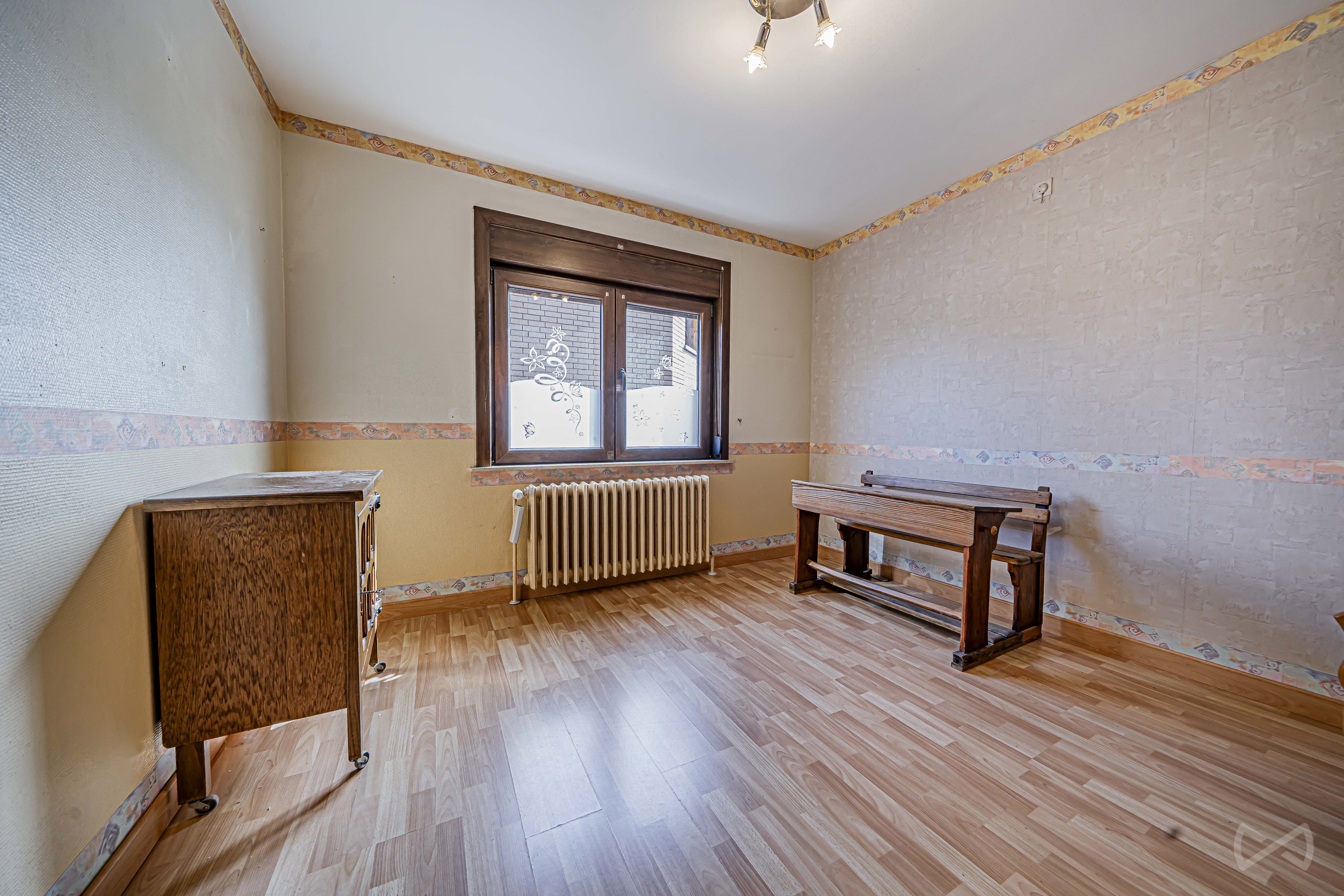 Picture 1 of 4 for Villa with three bedrooms in Morlanwelz