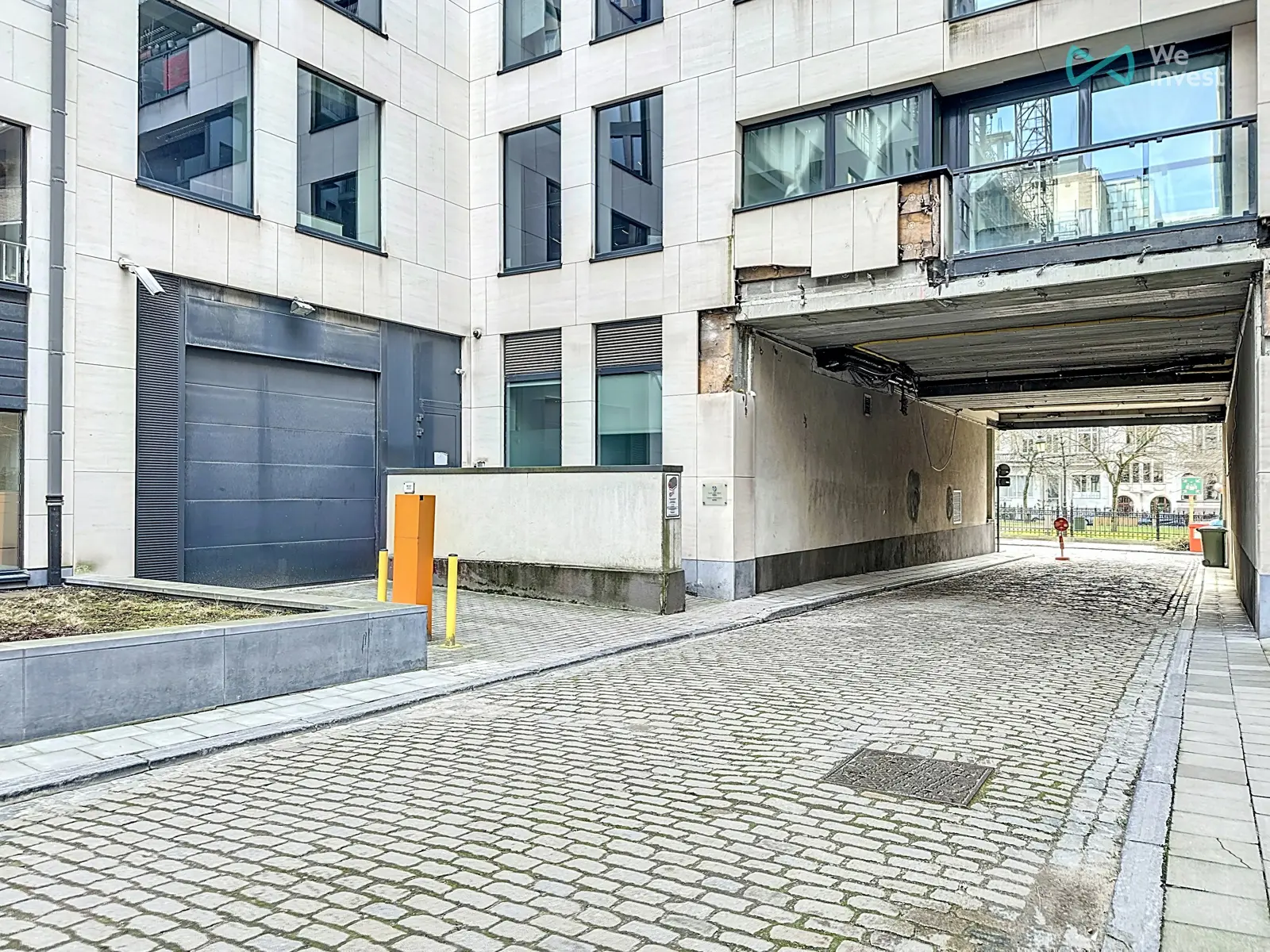Picture 1 of 4 for Indoor parking in Bruxelles